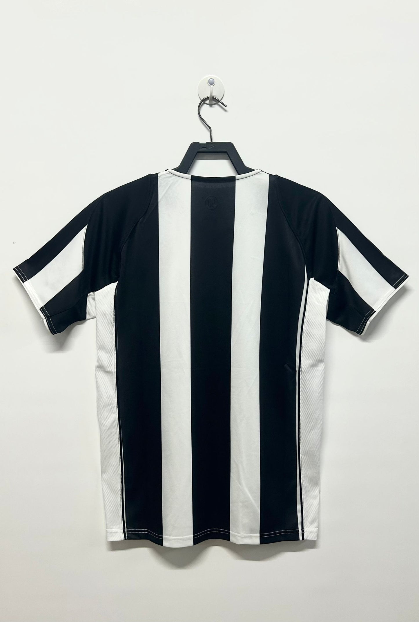 Juventus 04/05 home shirt