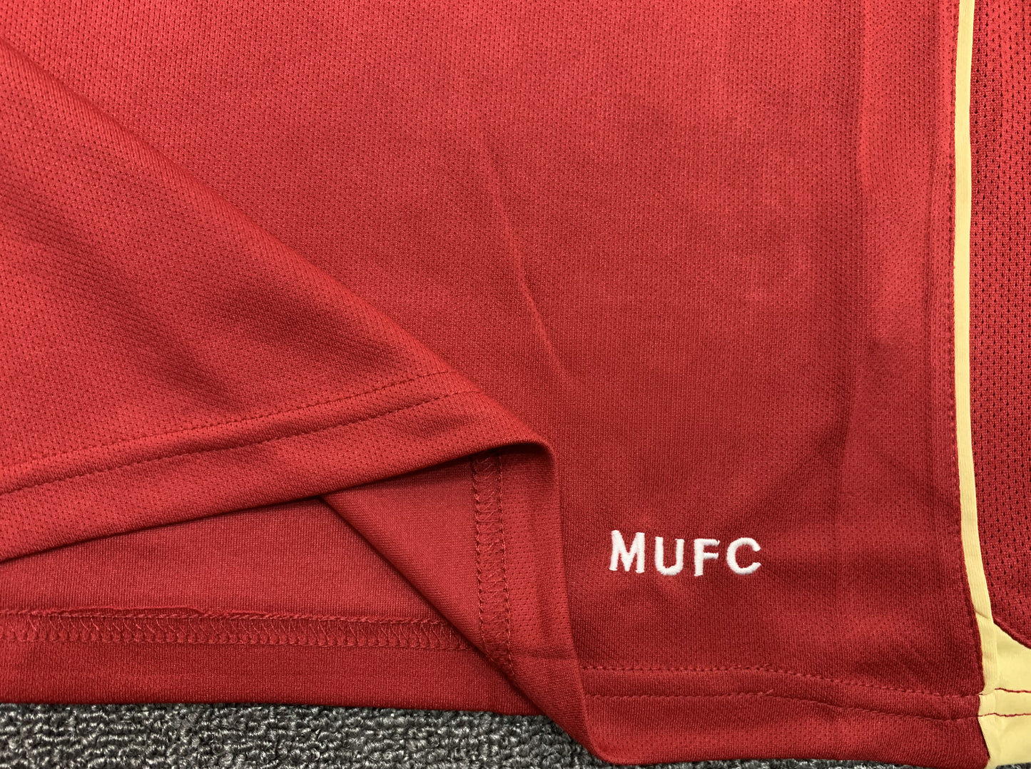 Manchester united 06/07 home shirt