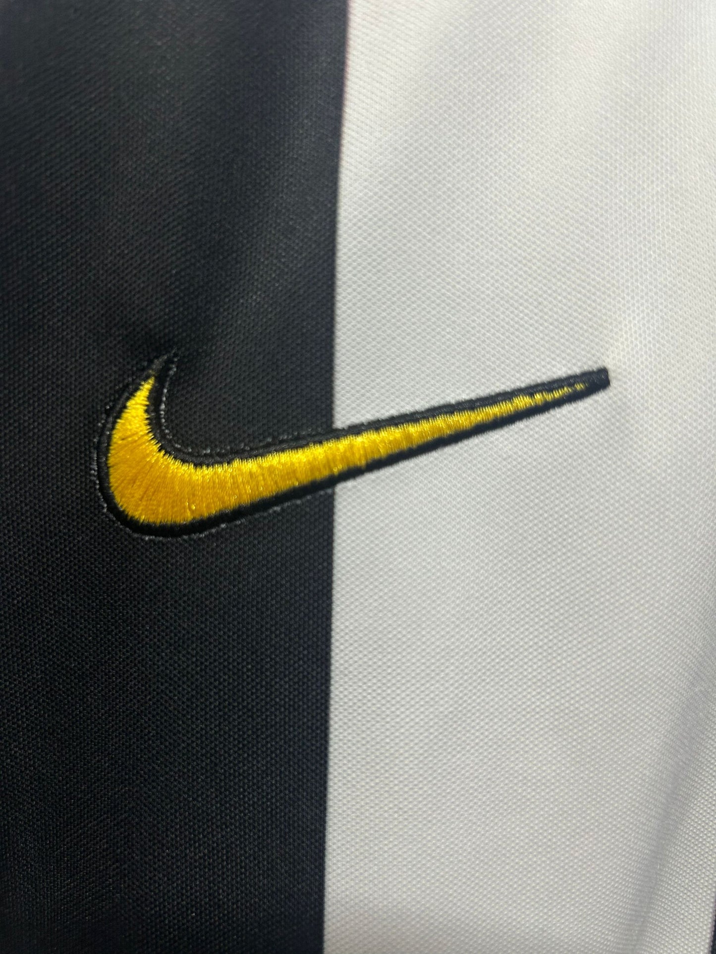 Juventus 04/05 home shirt