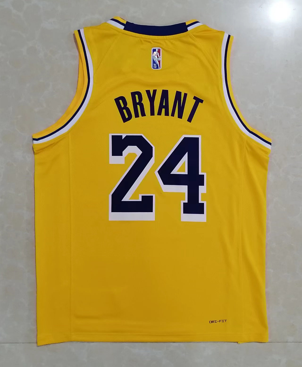 LAKERS SHIRT BRYANT