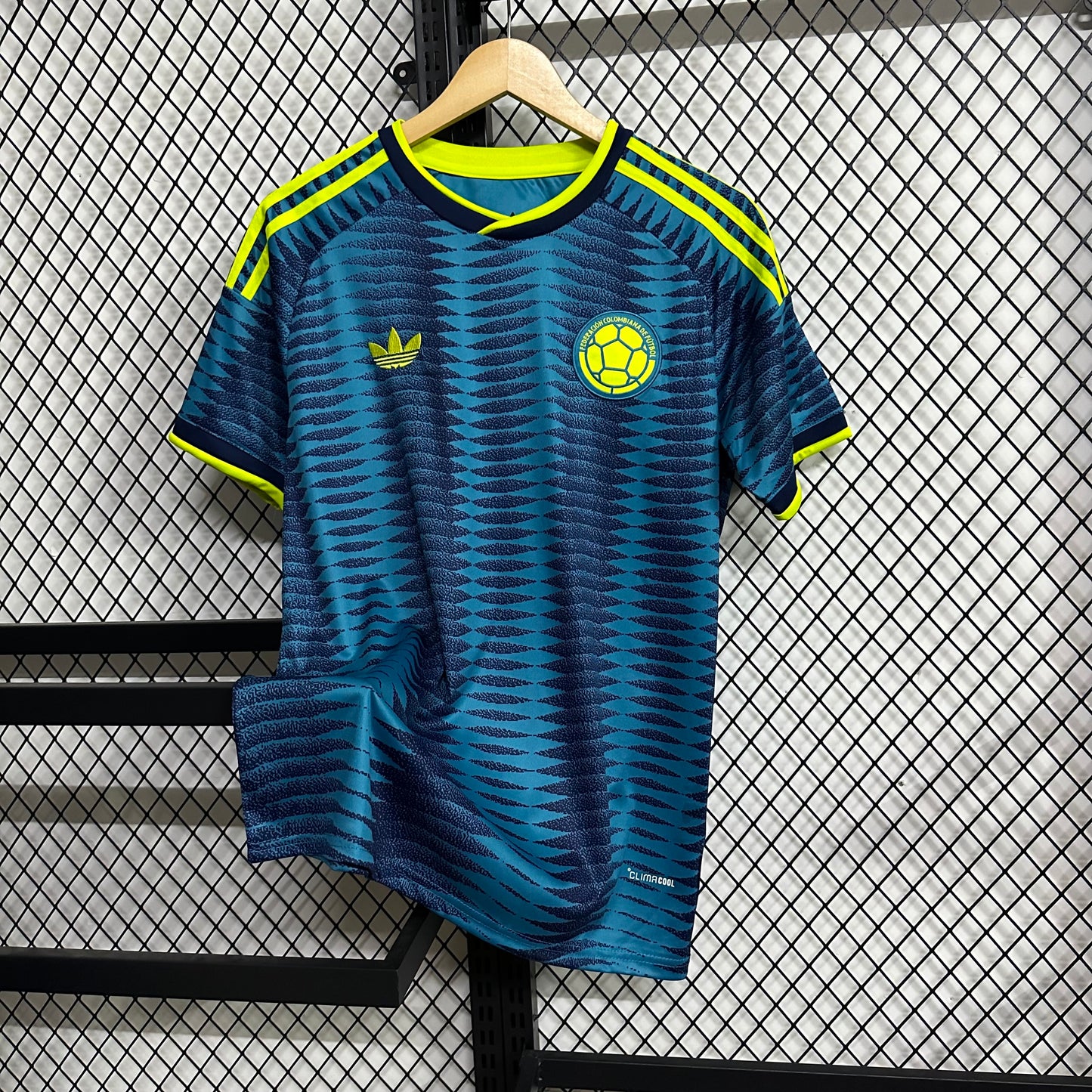 COLUMBIA away shirt 2026