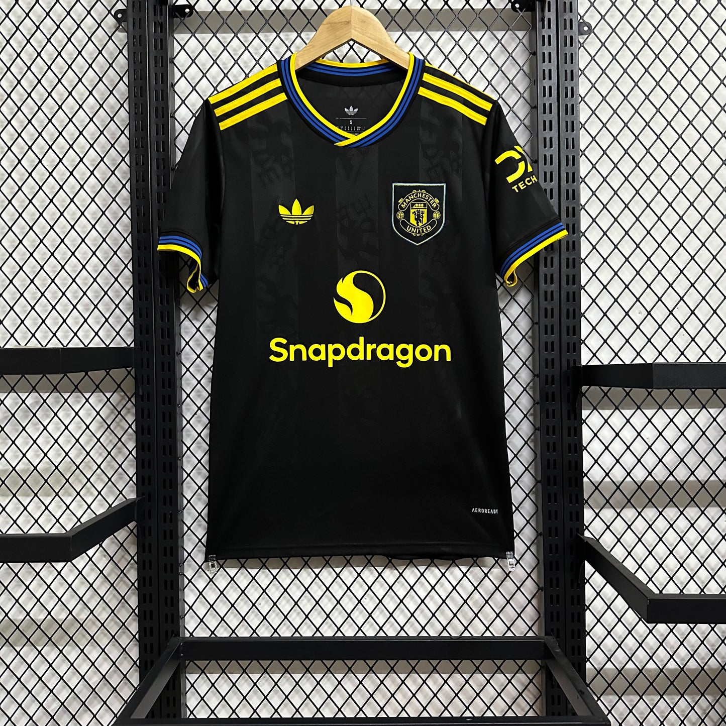 Manchester united 25/26 third shirt