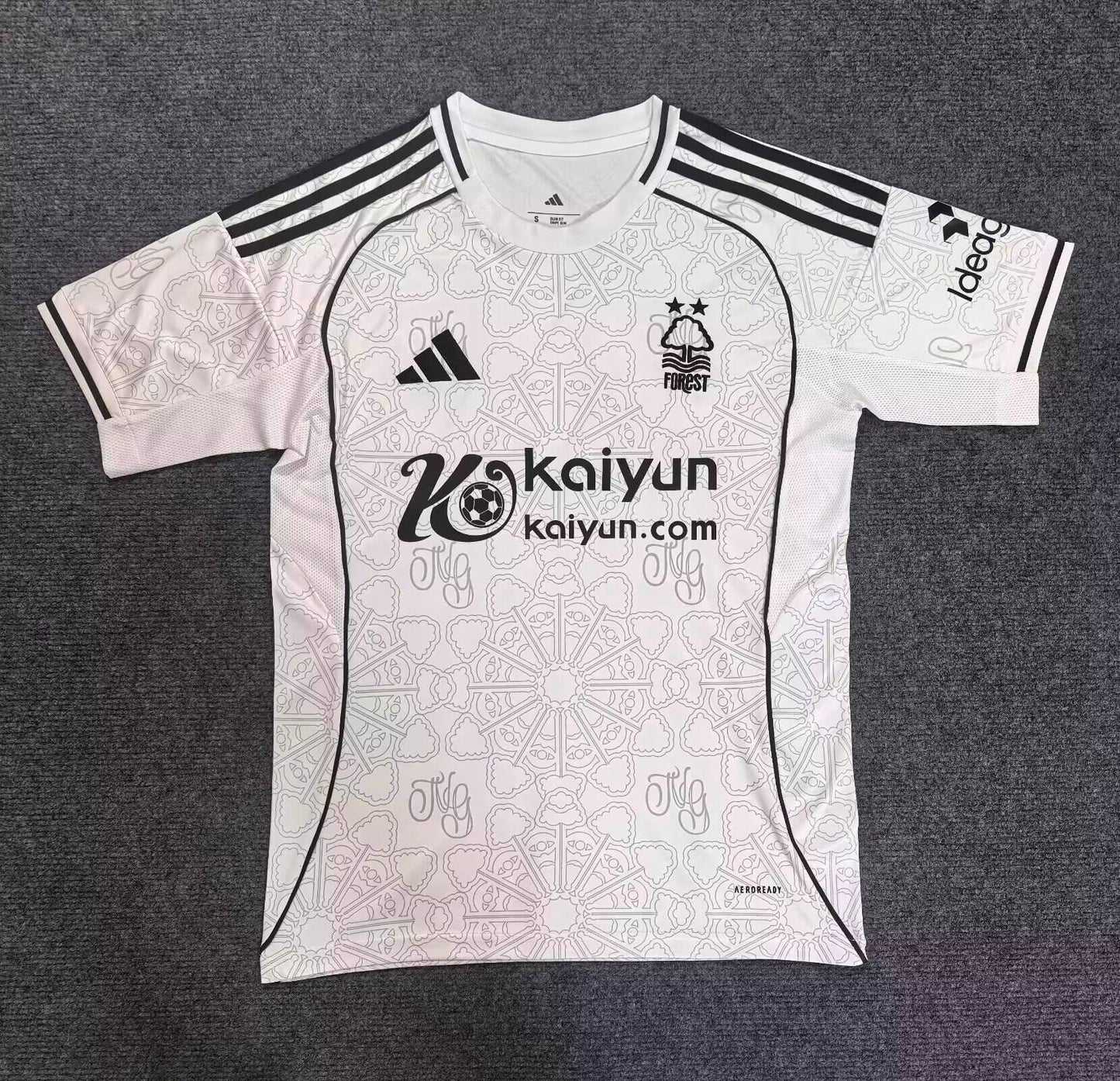 Nottingham Forrest away shirt 25/26