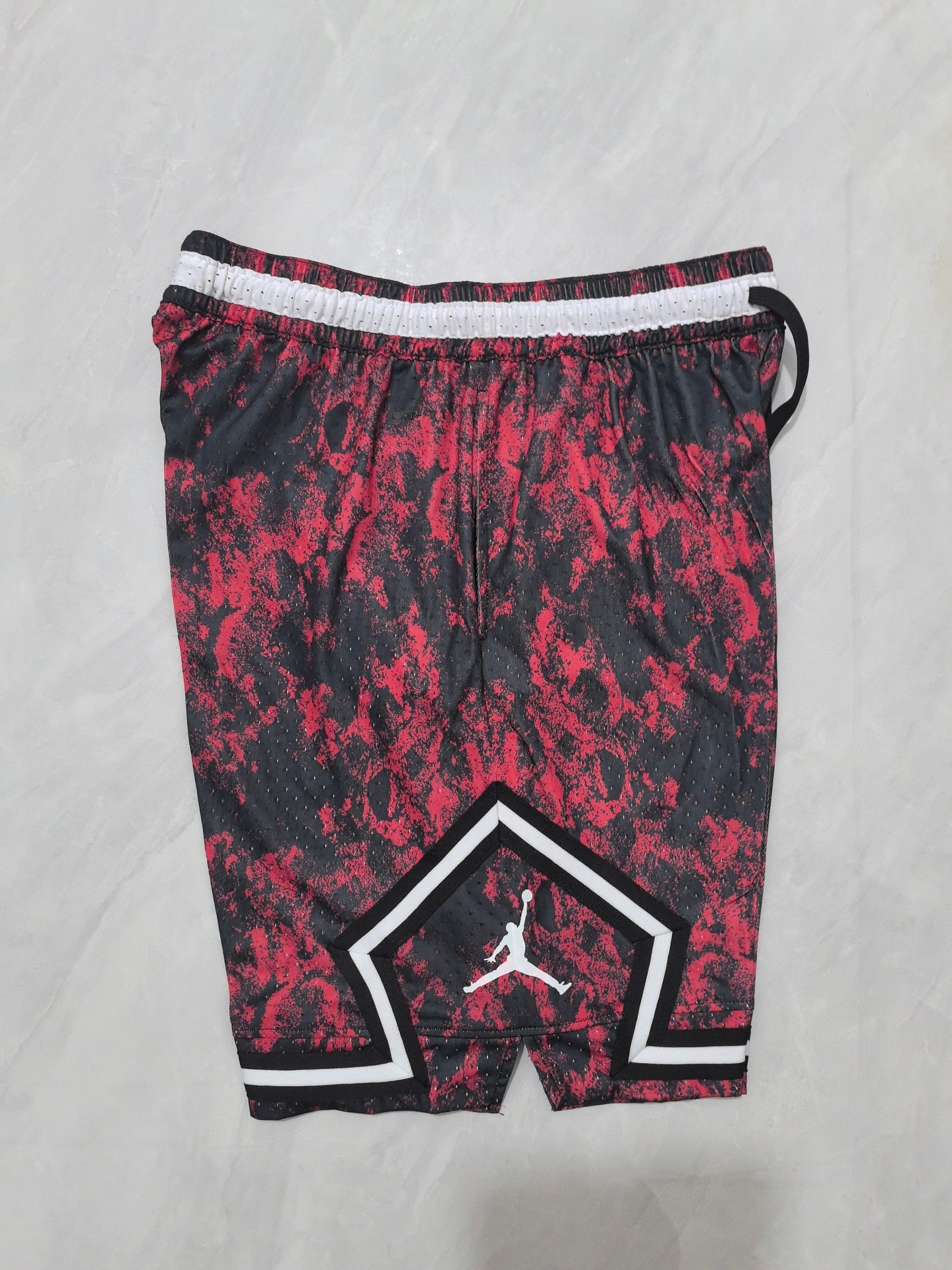 Jordan short red n black