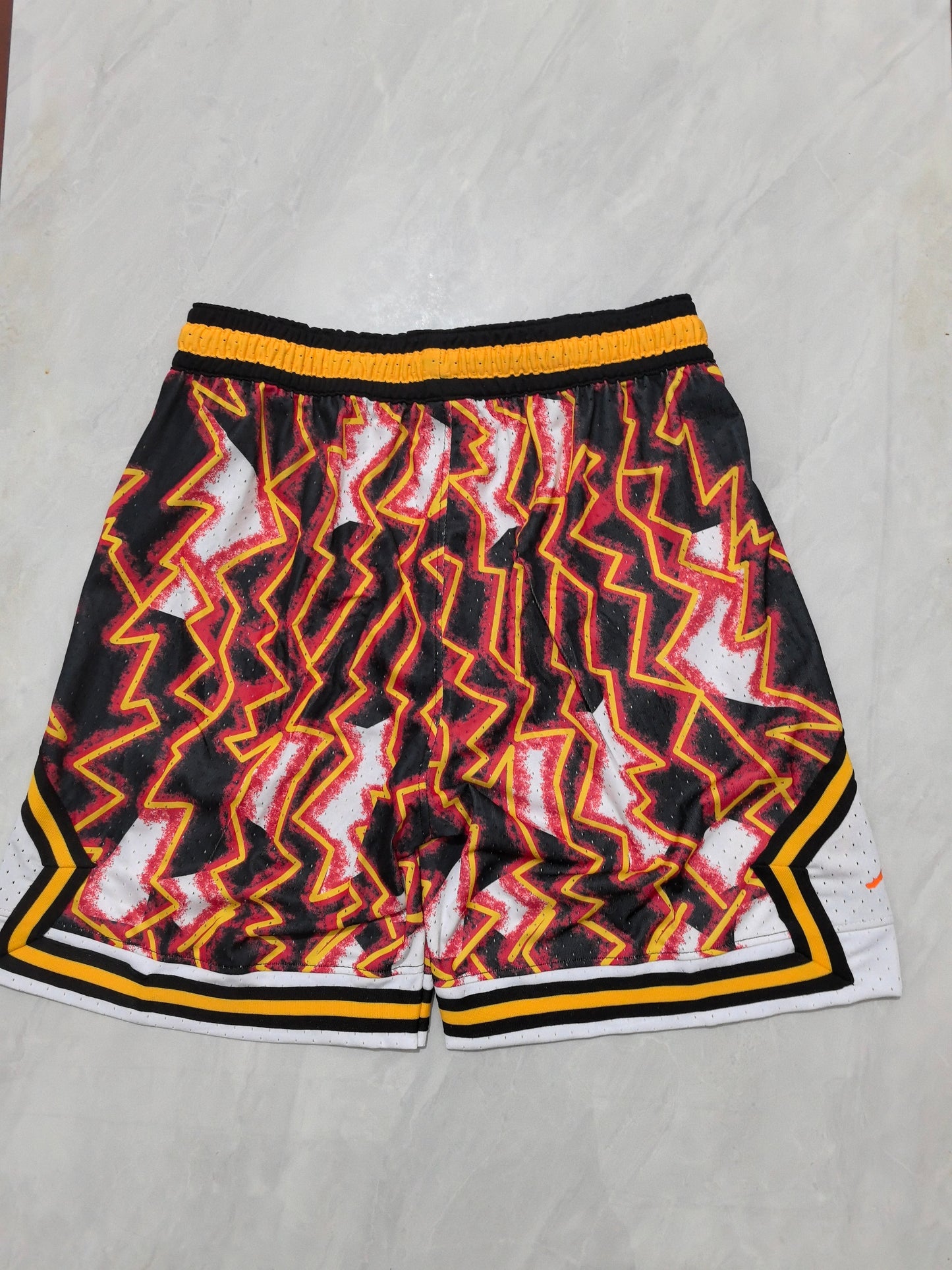 Jordan short orange special
