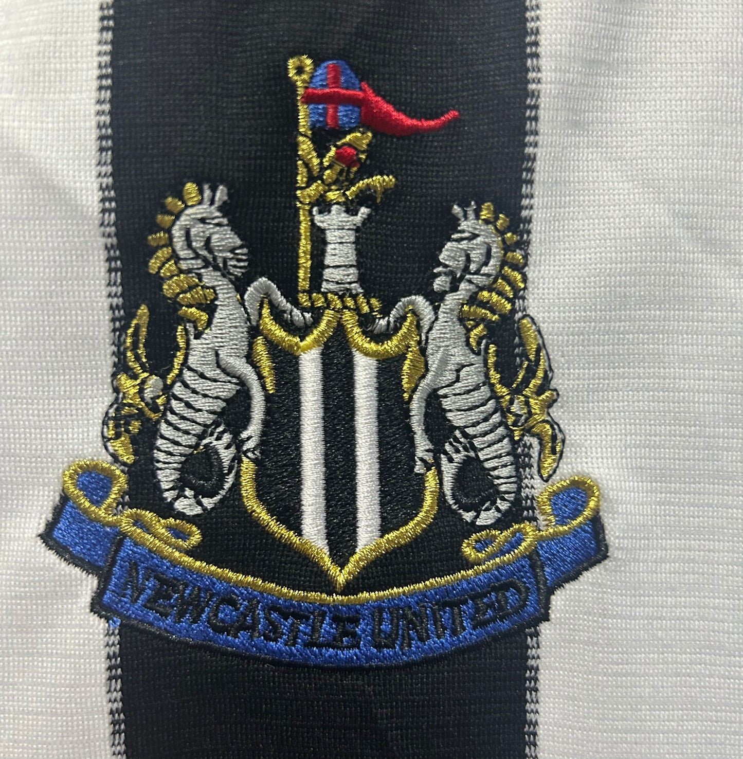 Newcastle 99/00 home shirt