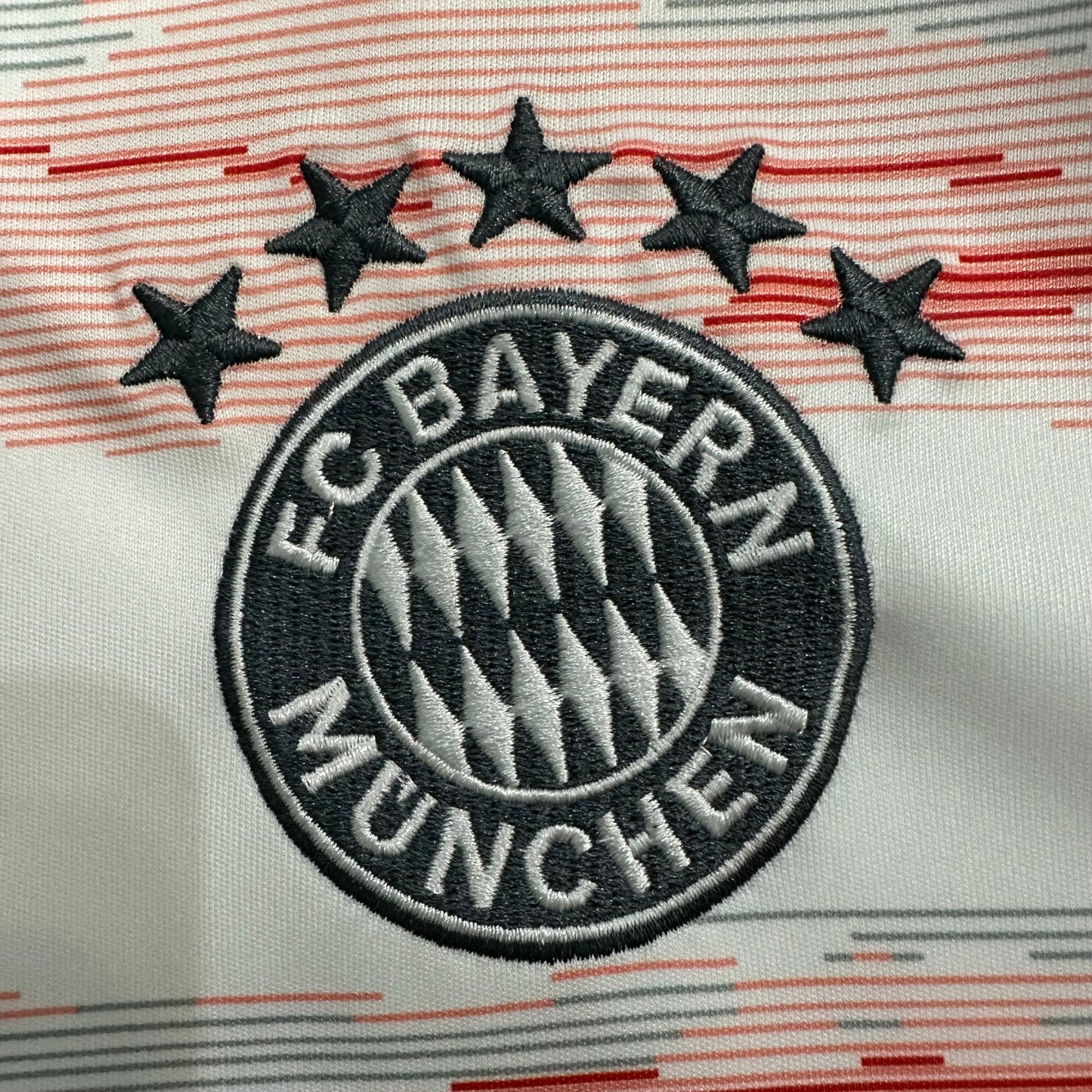 Bayern Munich 25/26 away kit