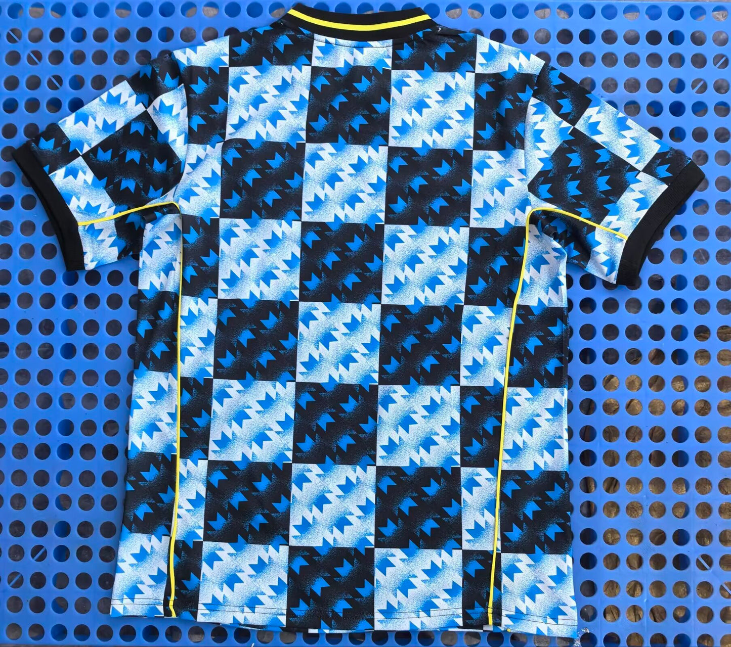 Manchester united retro style 25/26 collection