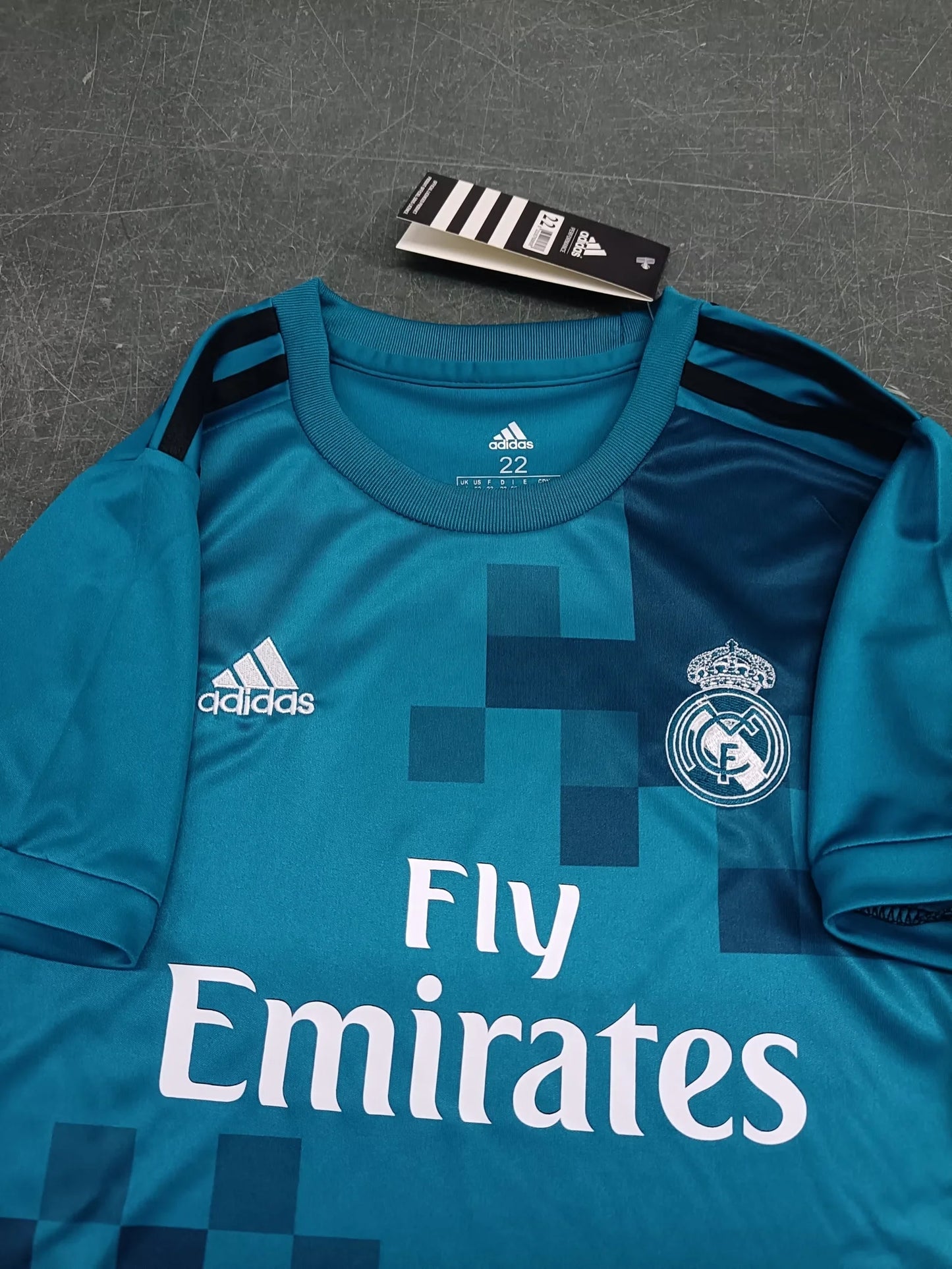 Real Madrid kids third shirt 17/18