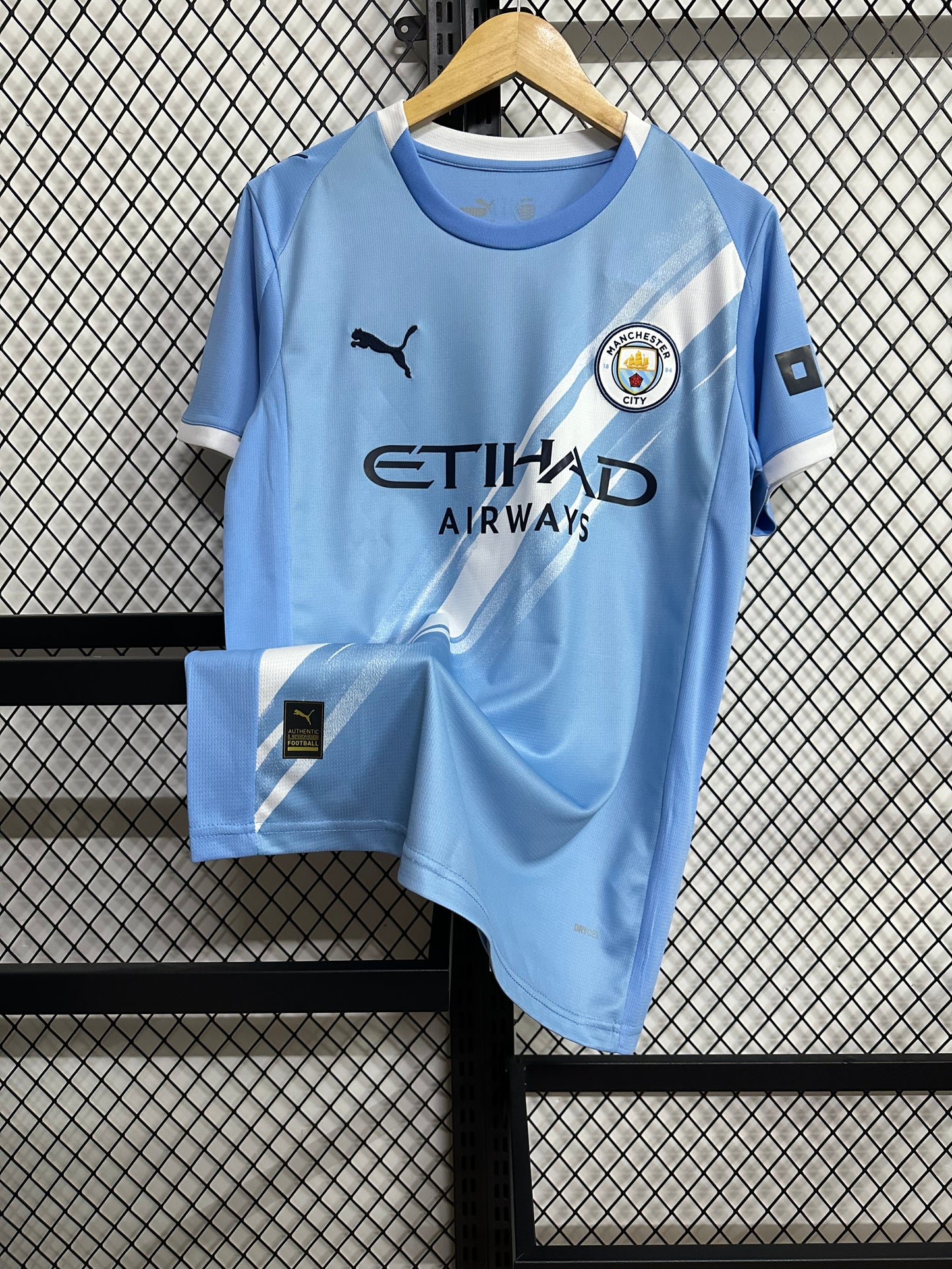 Manchester city 25/26 home shirt