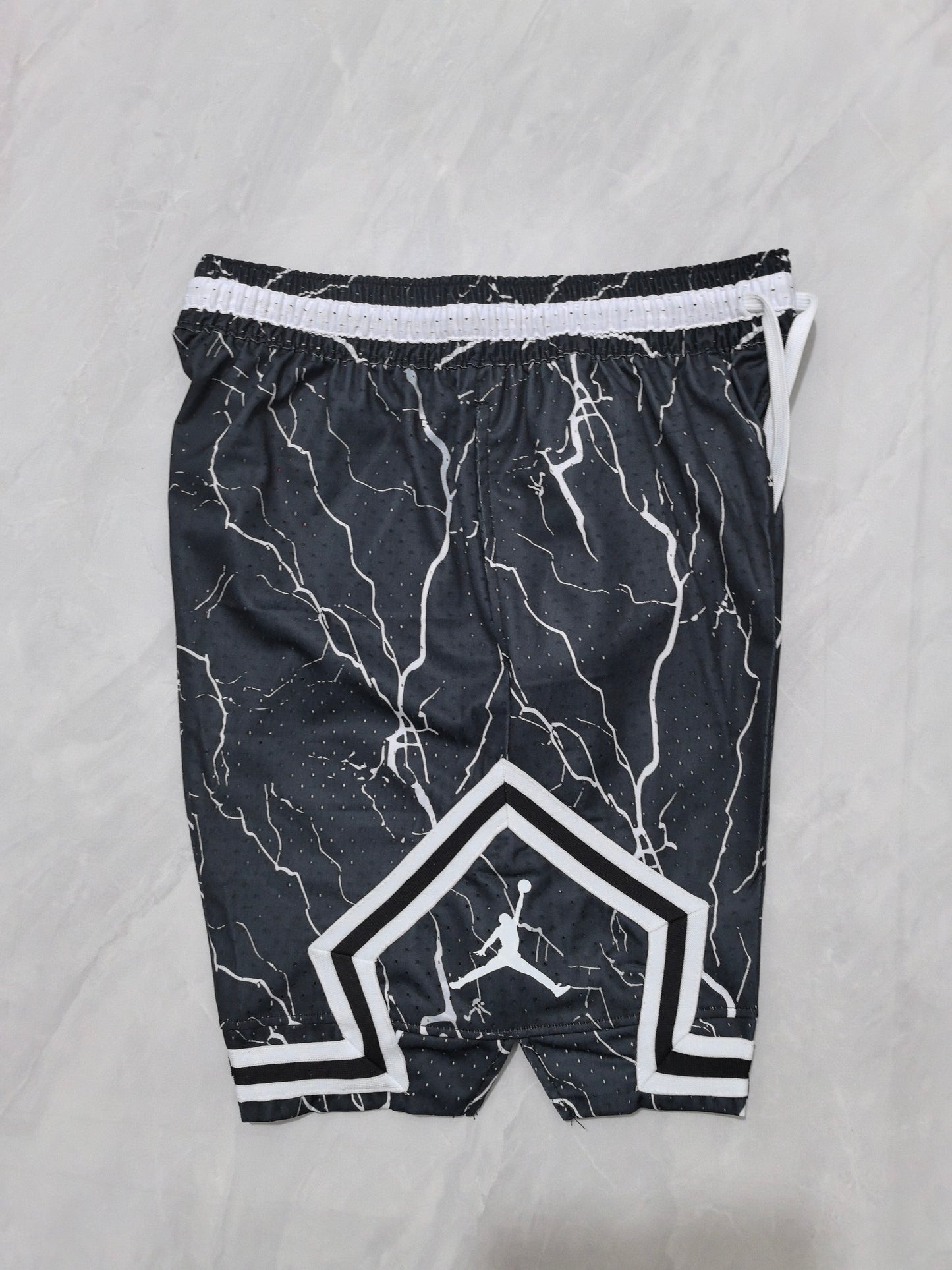 Jordan short black lightning