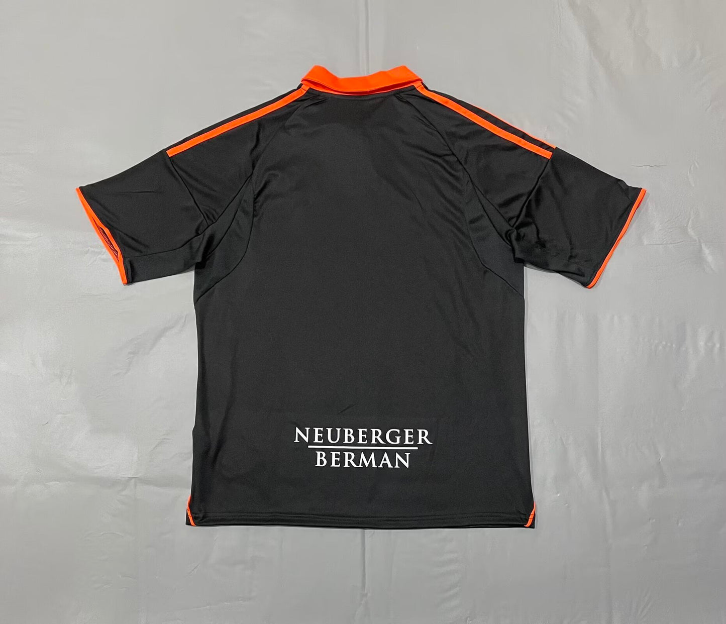 Como 25/26 away shirt