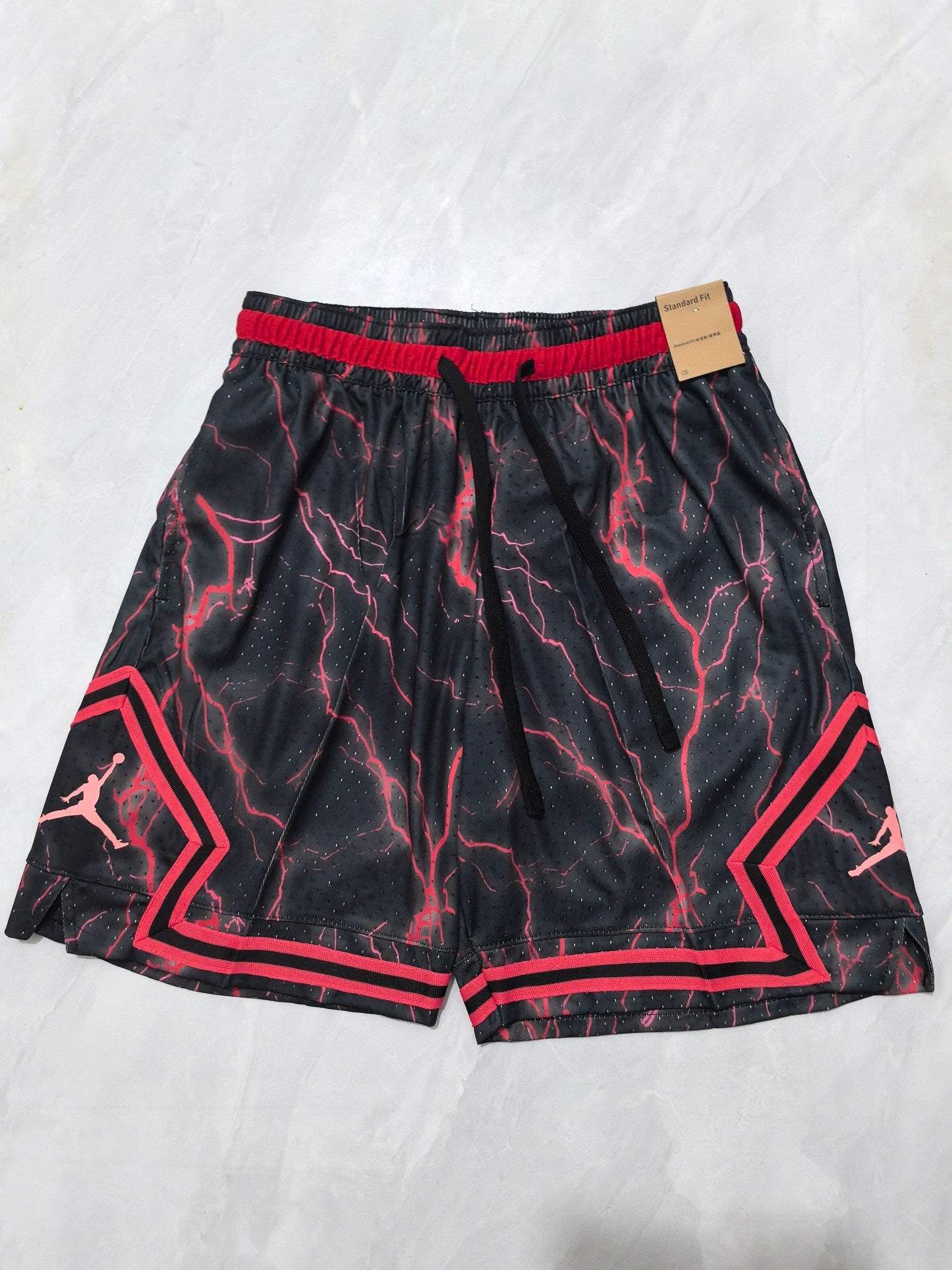 Jordan short black n red