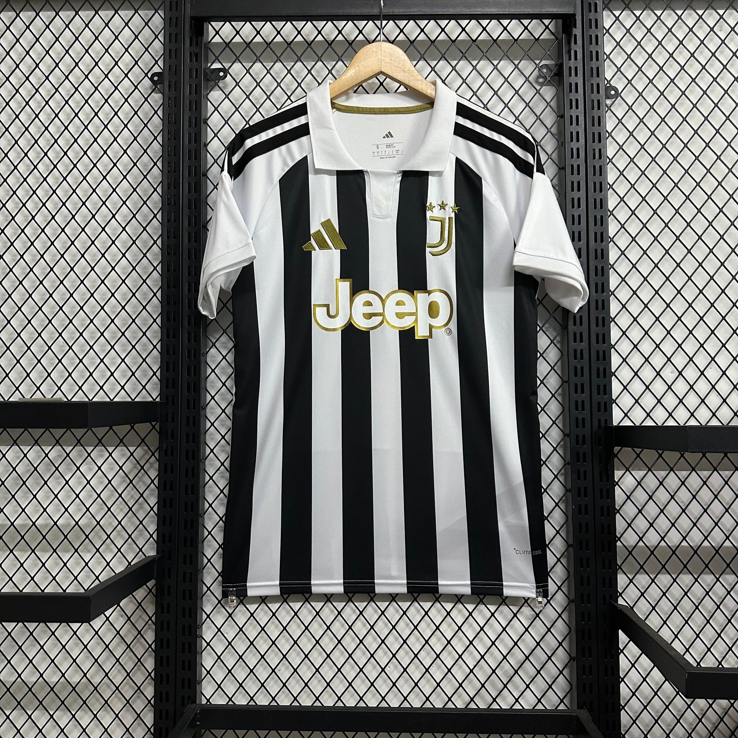 Juventus 26/27 home kit