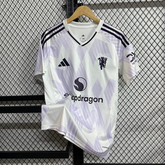 Manchester united 25/26 away shirt