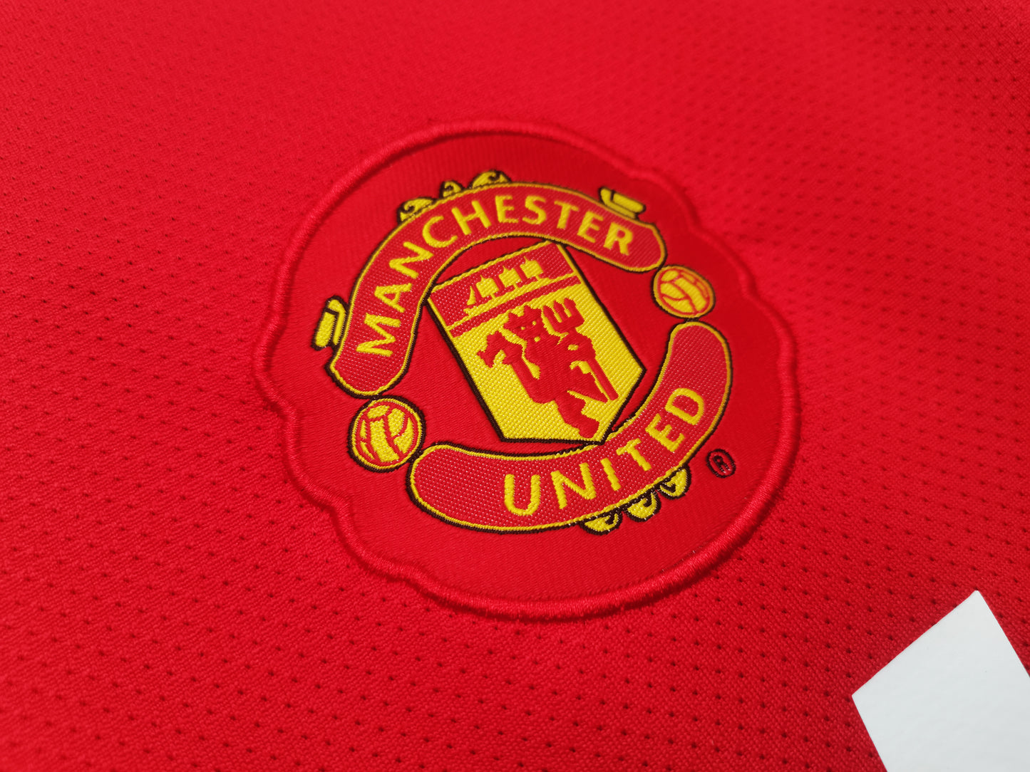 Manchester united 10/11 home shirt