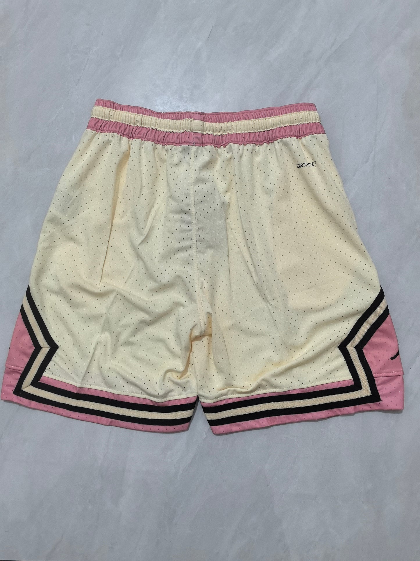 Jordan short cream and pink