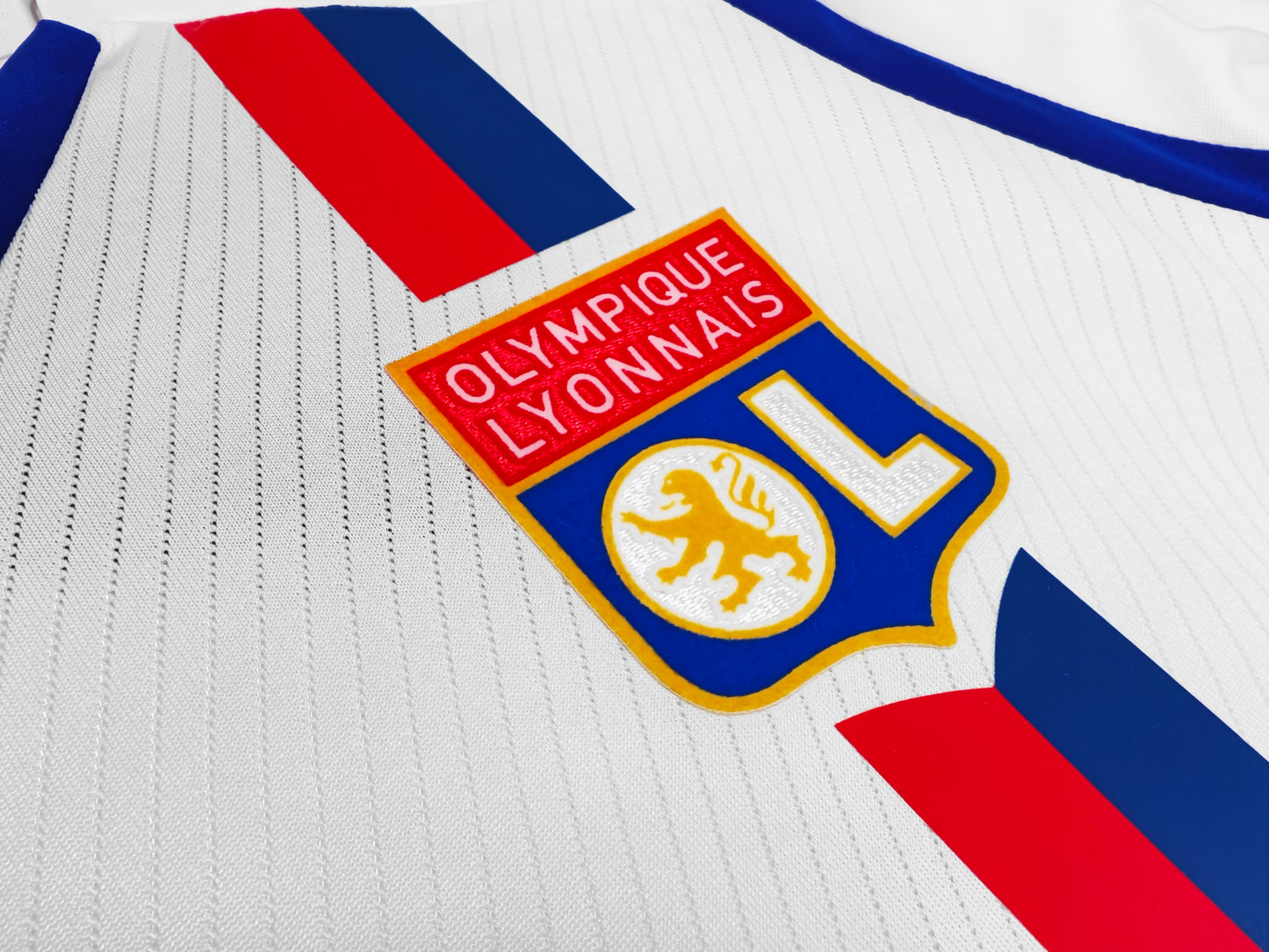 LYON home shirt 08/09