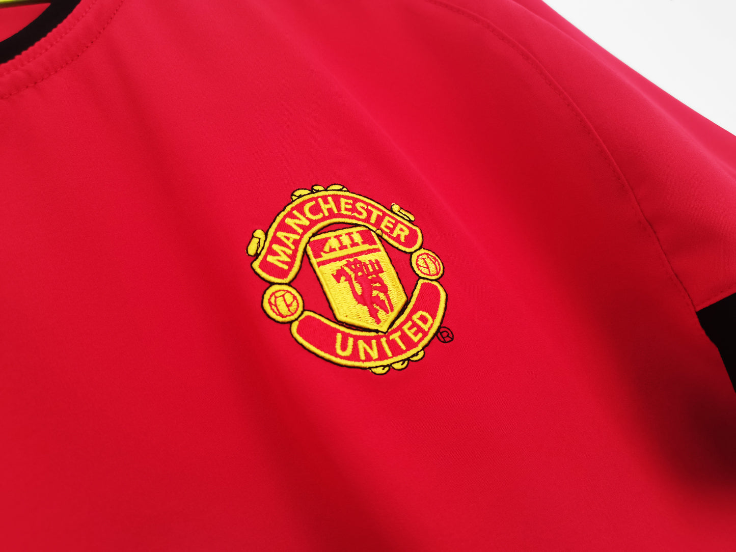 Manchester united 03/04 home shirt