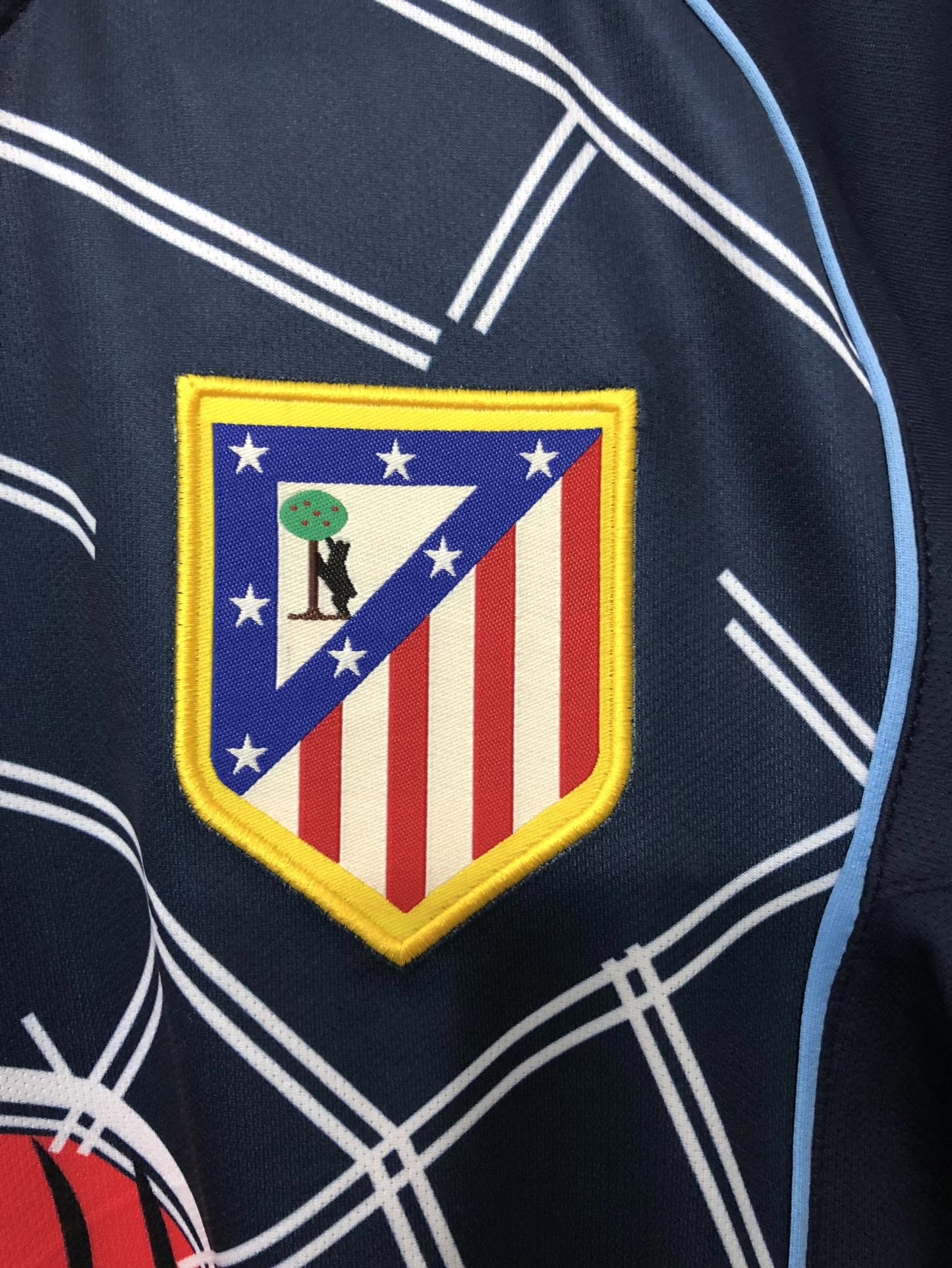 Atletico Madrid 04/05 away shirt