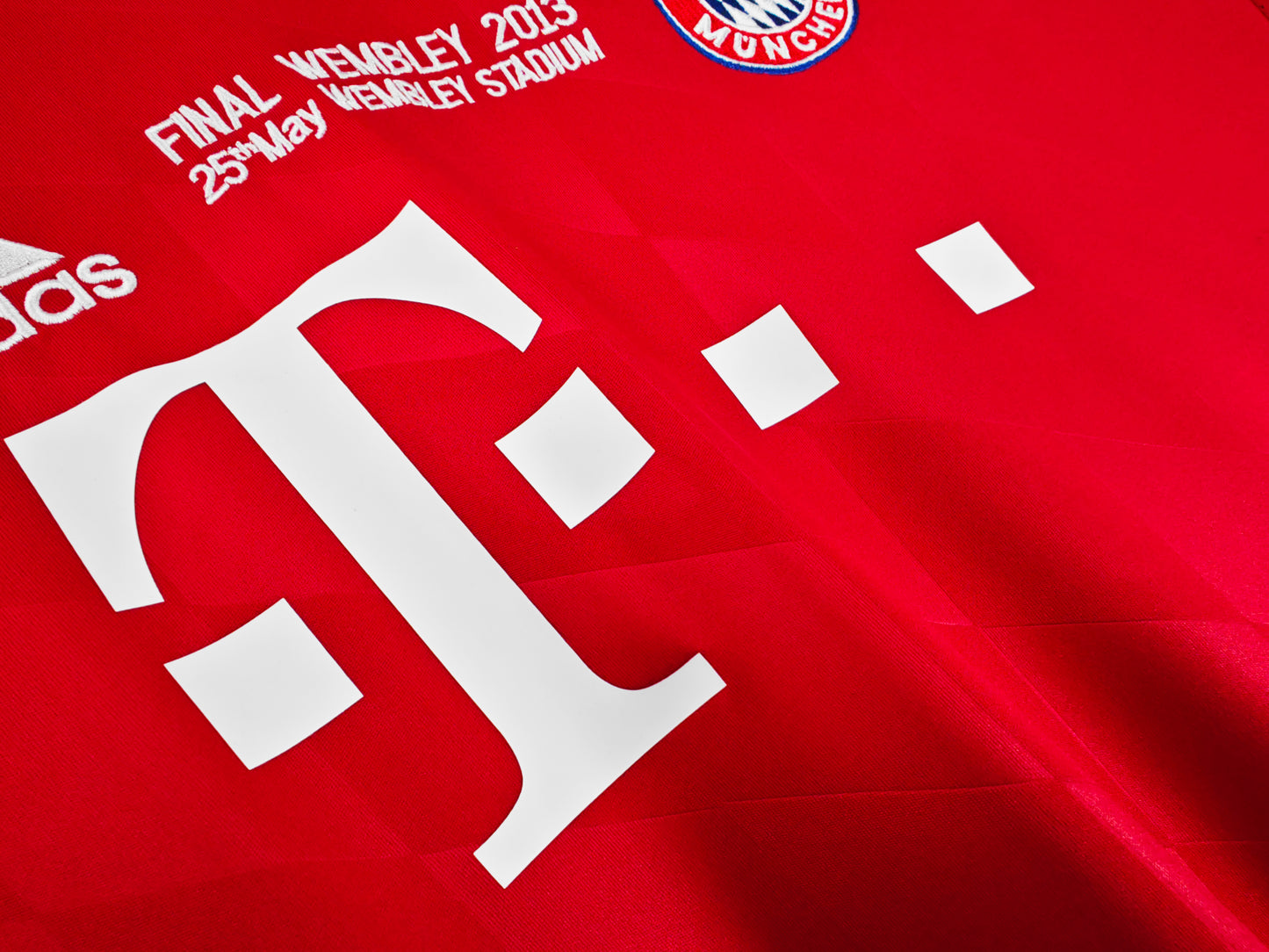 BAYERN MUNICH 13/14 home shirt