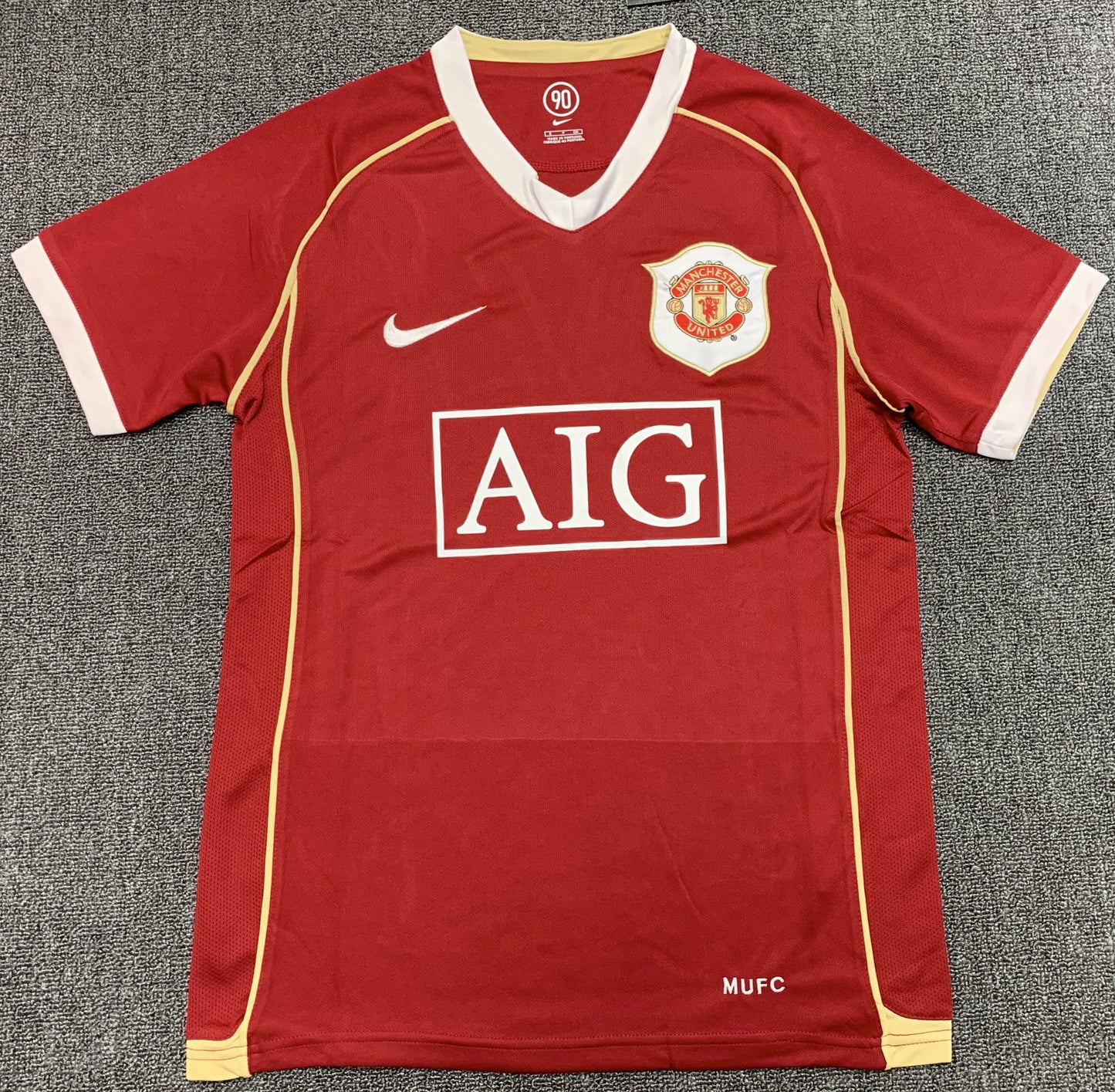 Manchester united 06/07 home shirt