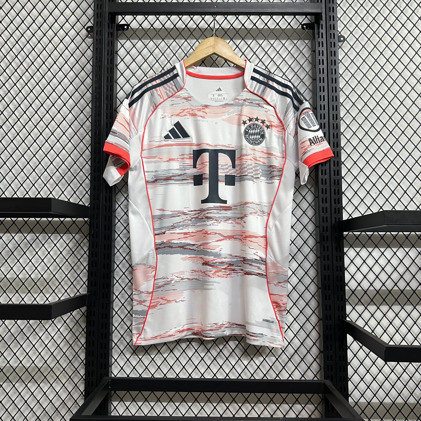 Bayern Munich 25/26 away kit