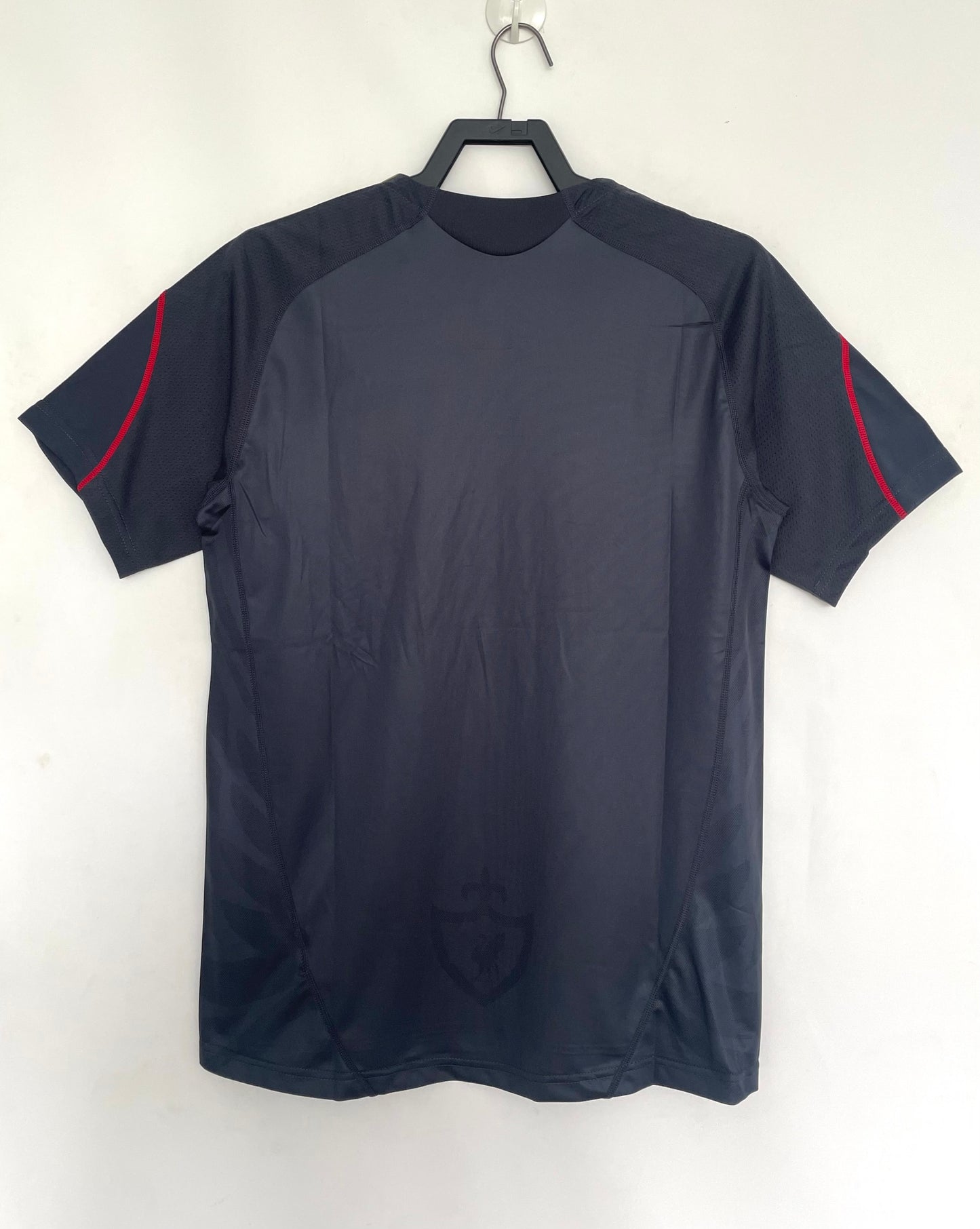 LIVERPOOL 09/10 away shirt