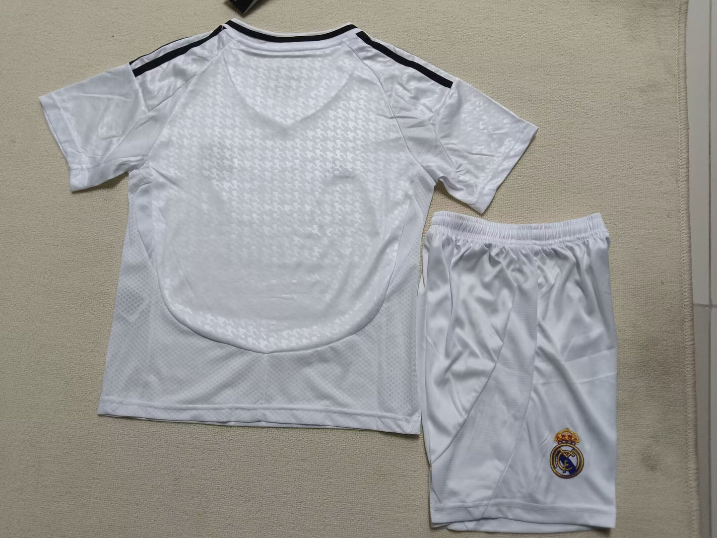 Real Madrid kids home shirt 24/25