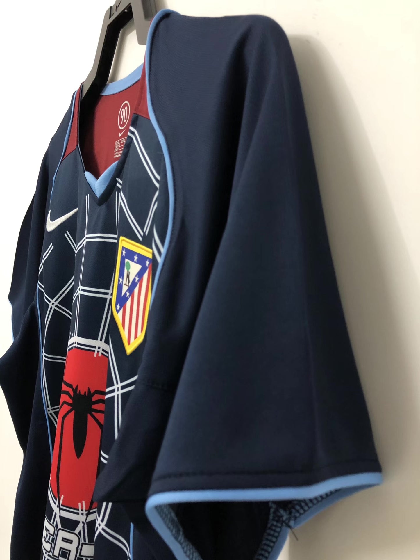 Atletico Madrid 04/05 away shirt