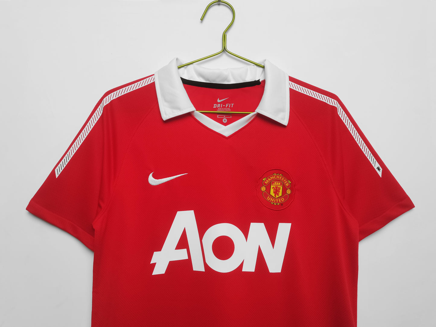 Manchester united 10/11 home shirt