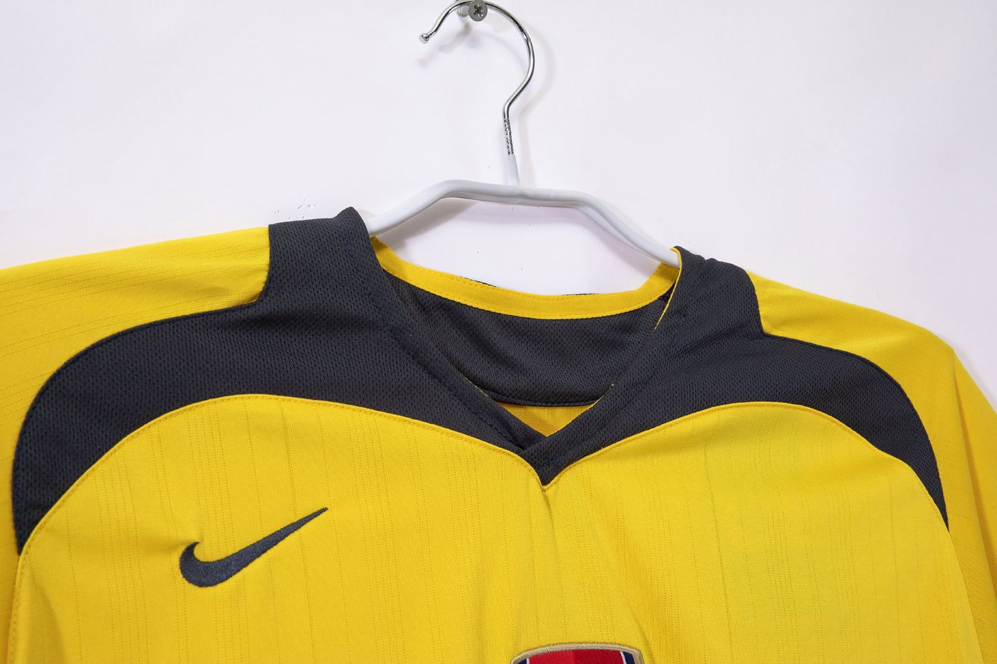 ARSENAL 05/06 away shirt
