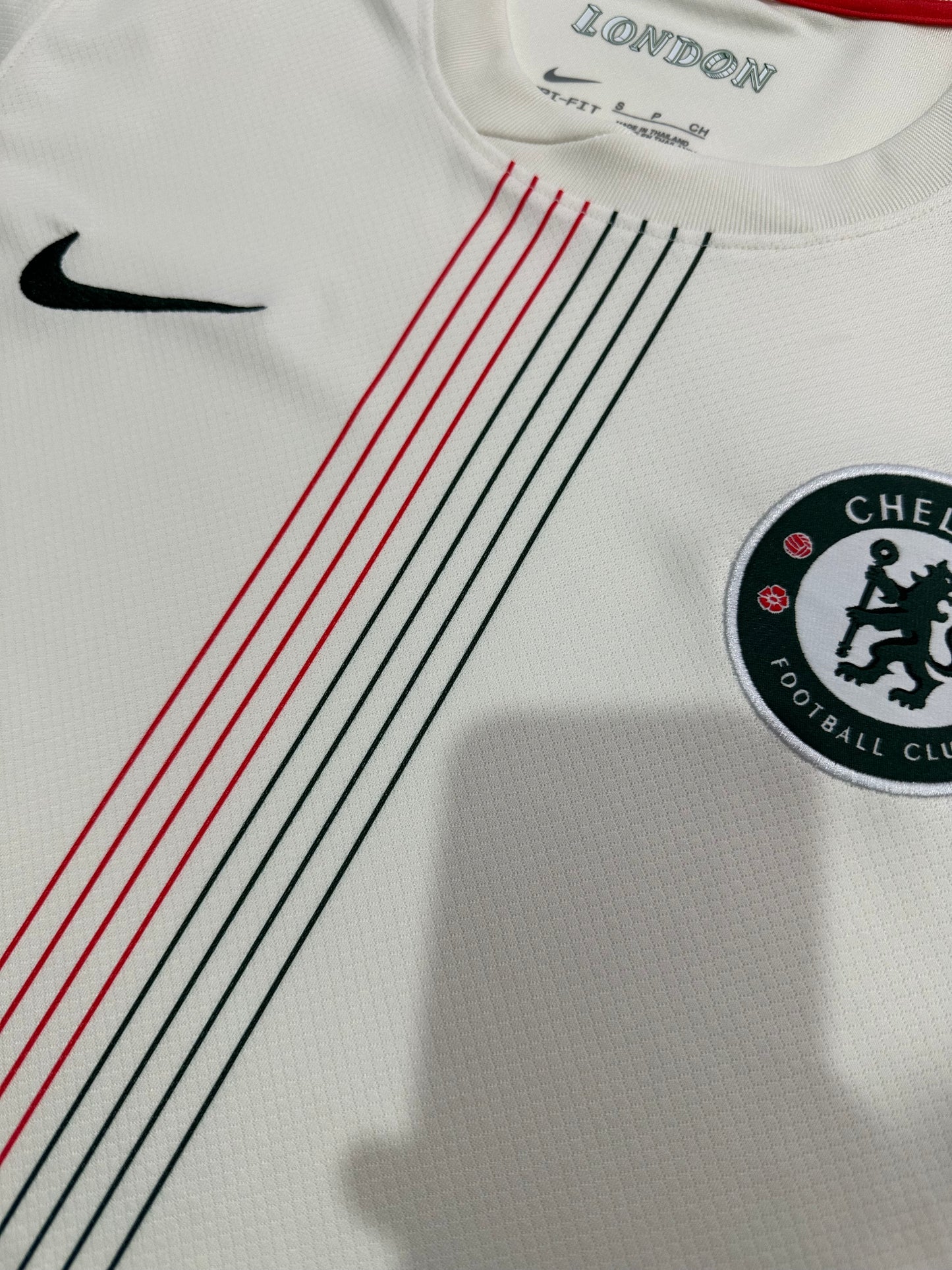 Chelsea away shirt 25/26