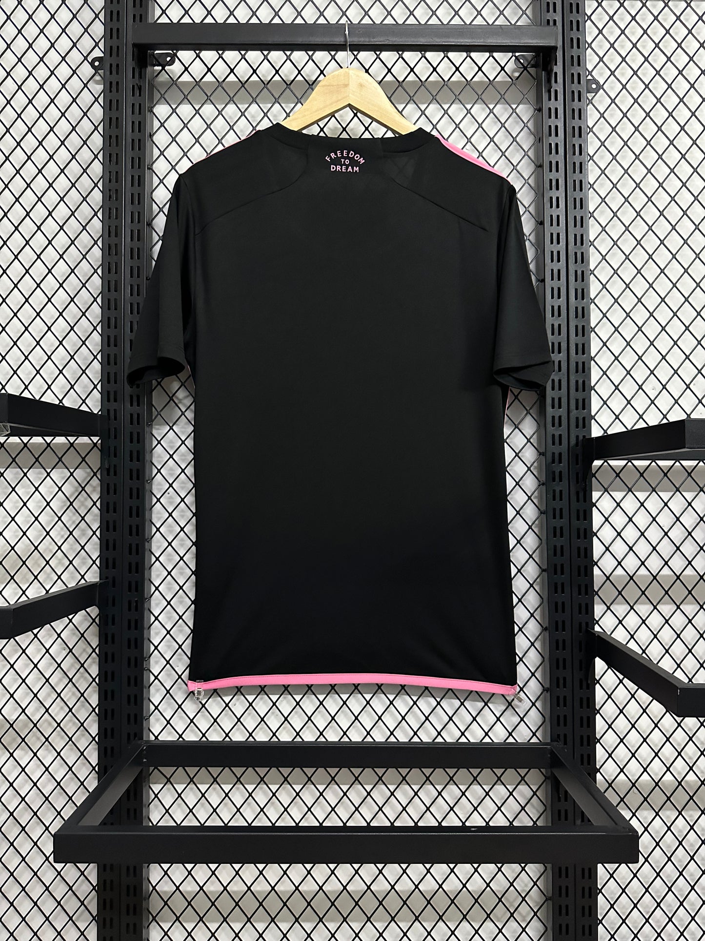 Inter Miami 24-25 away shirt