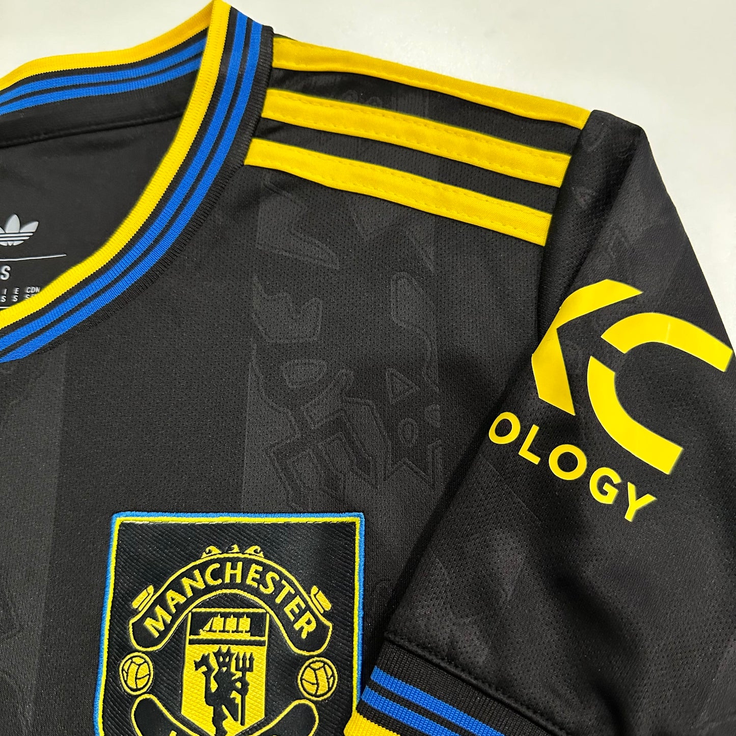 Manchester united 25/26 third shirt