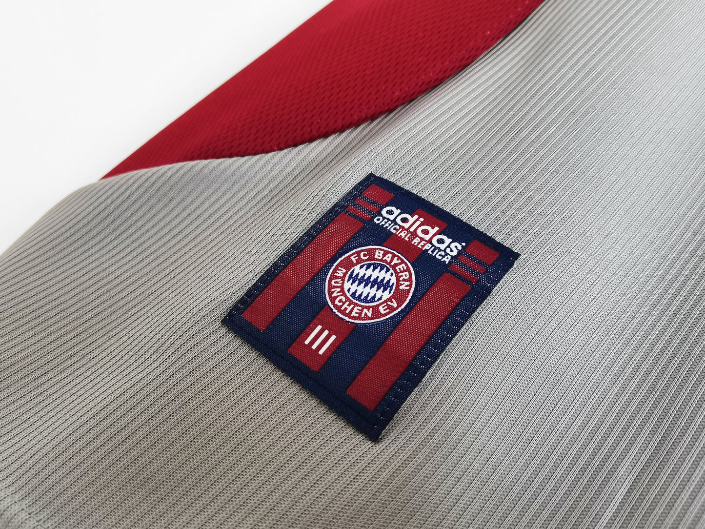 BAYERN MUNICH 98/99 away shirt