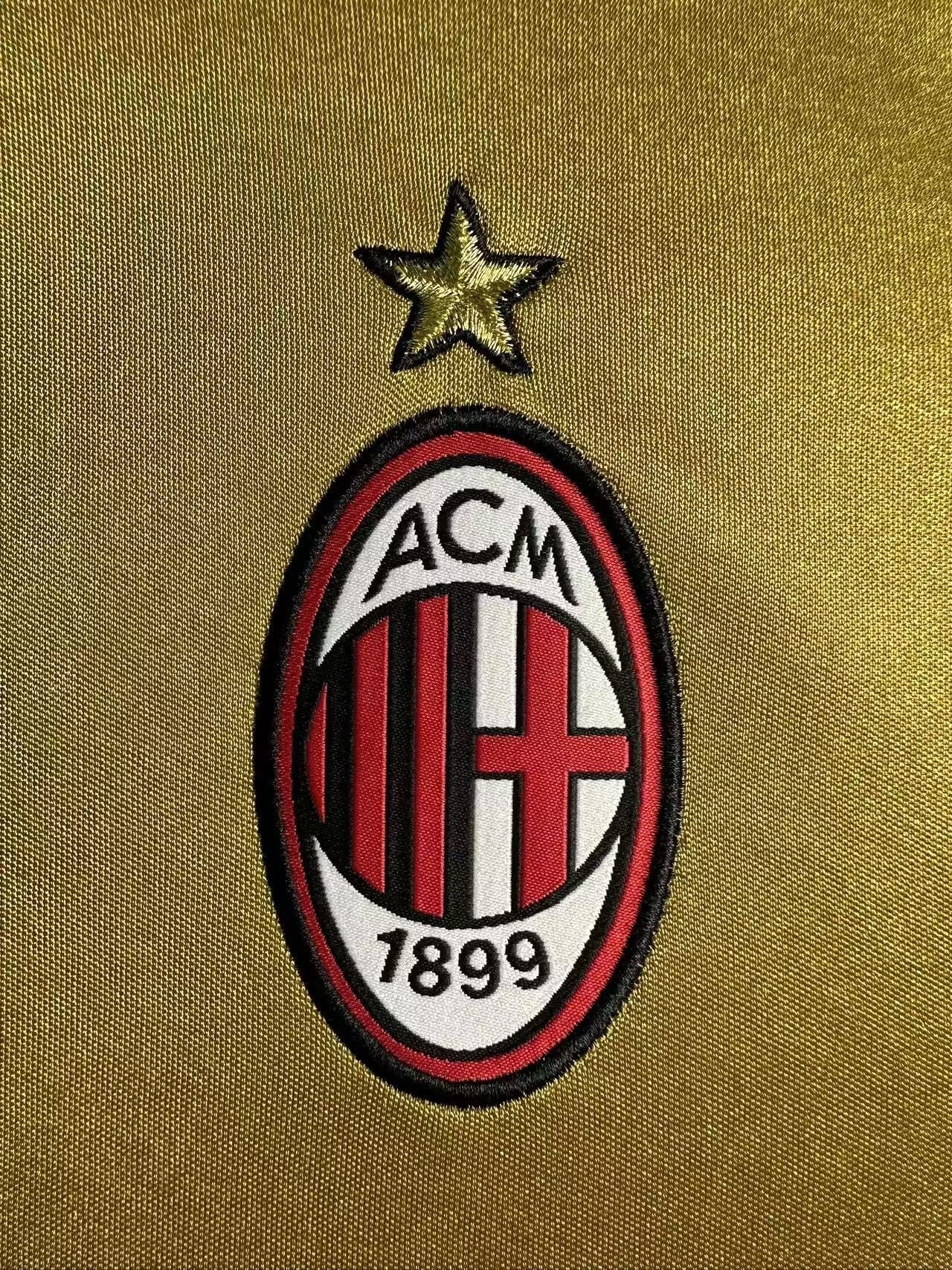 AC Milan 13/14 away shirt