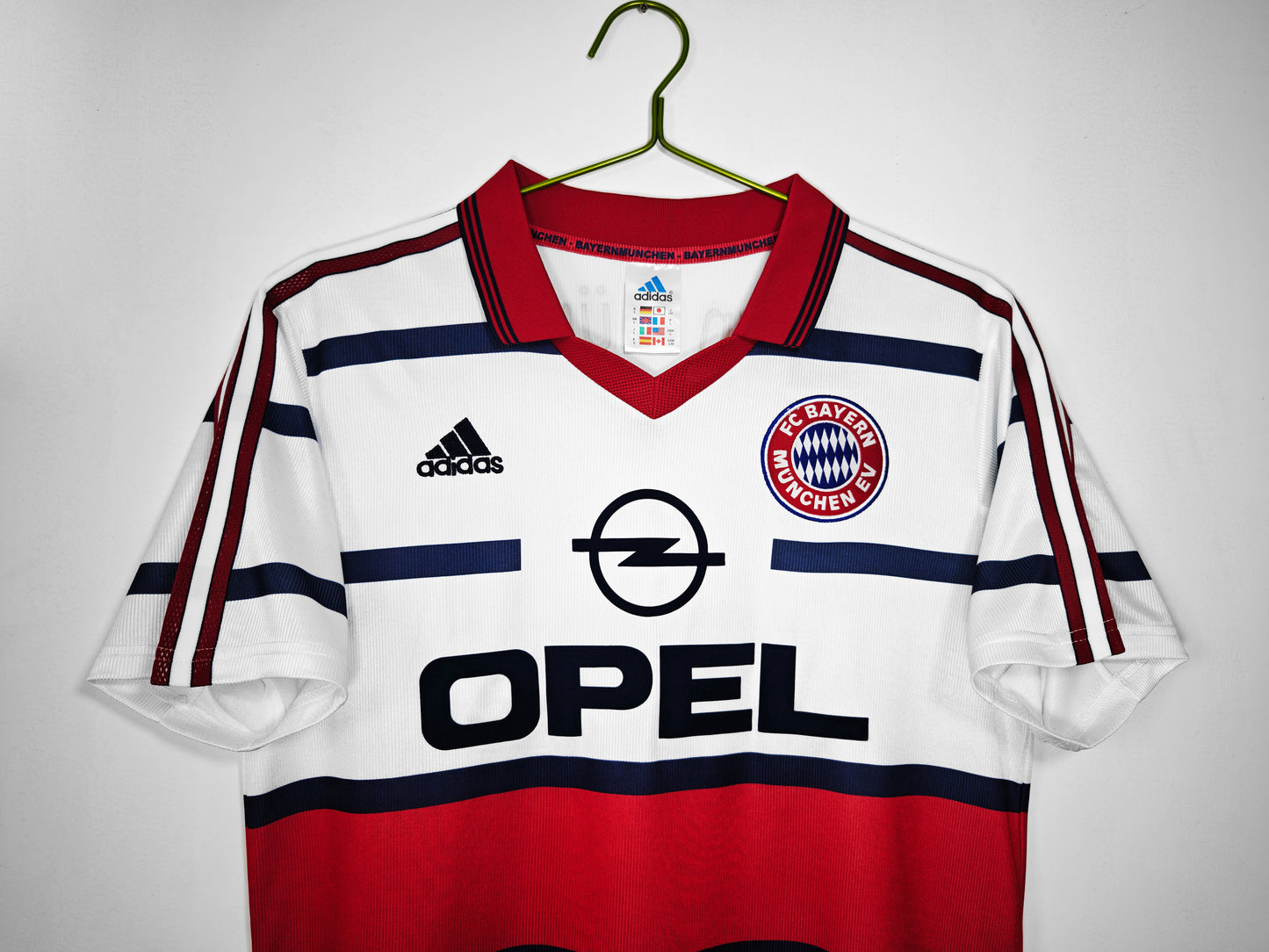 BAYERN MUNICH 1998/00 away shirt