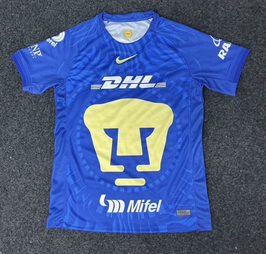 Pumas away shirt 25/26