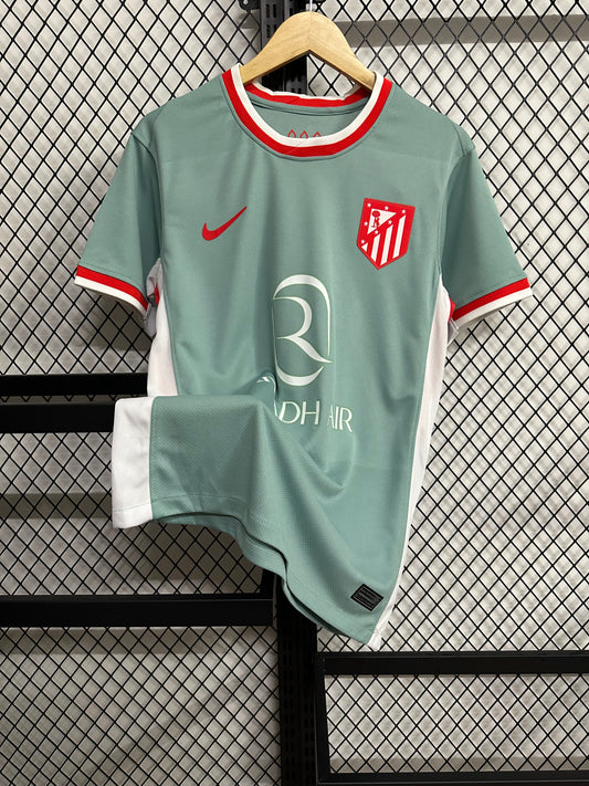 Atletico Madrid 24-25 away shirt