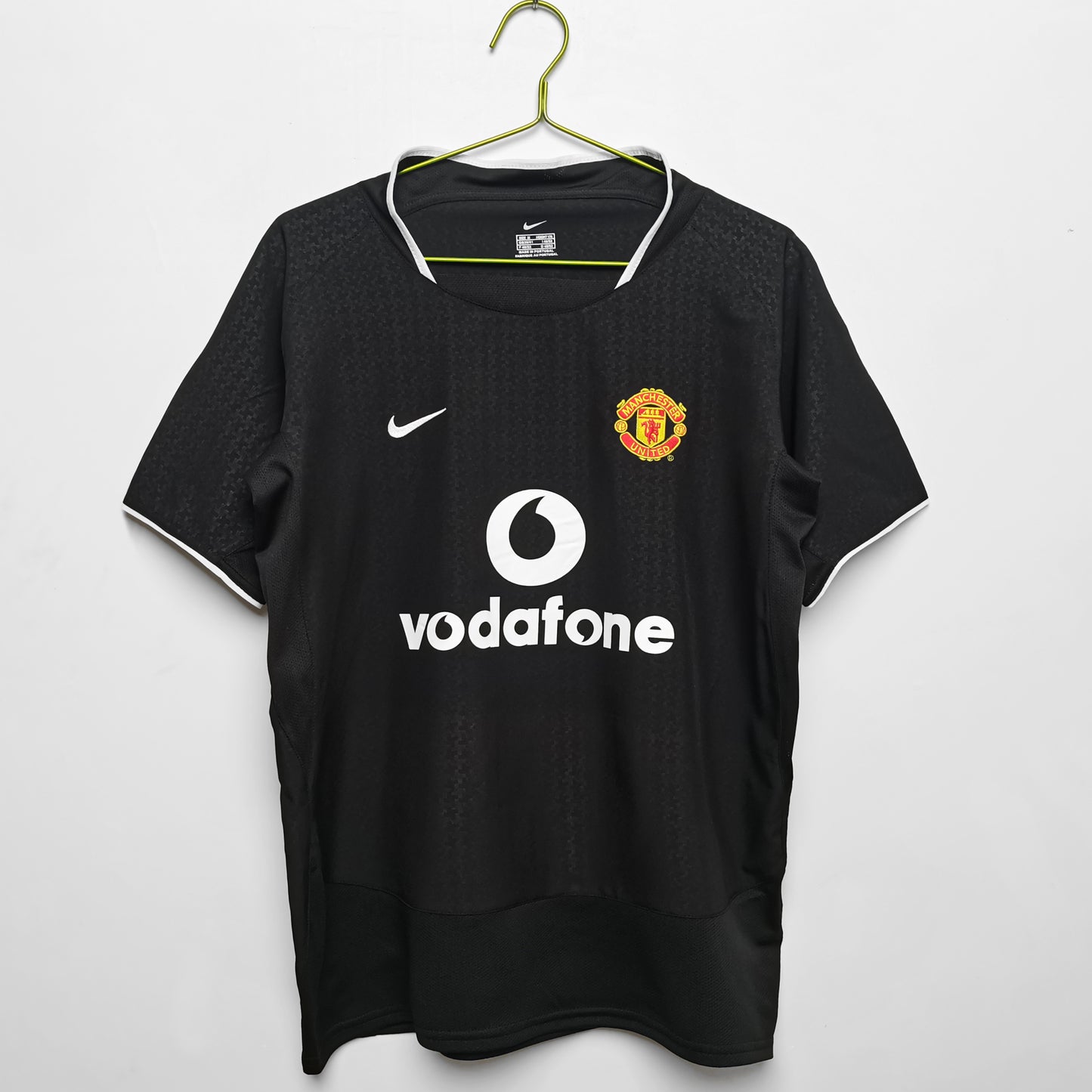 Manchester united 03/04 away shirt