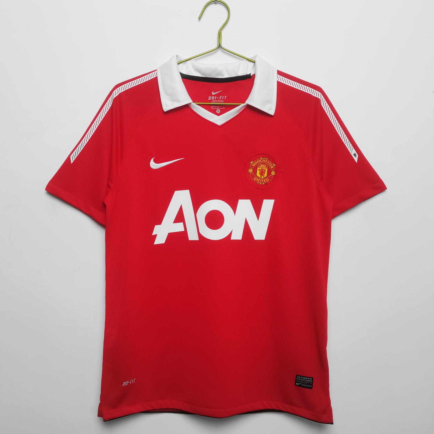 Manchester united 10/11 home shirt