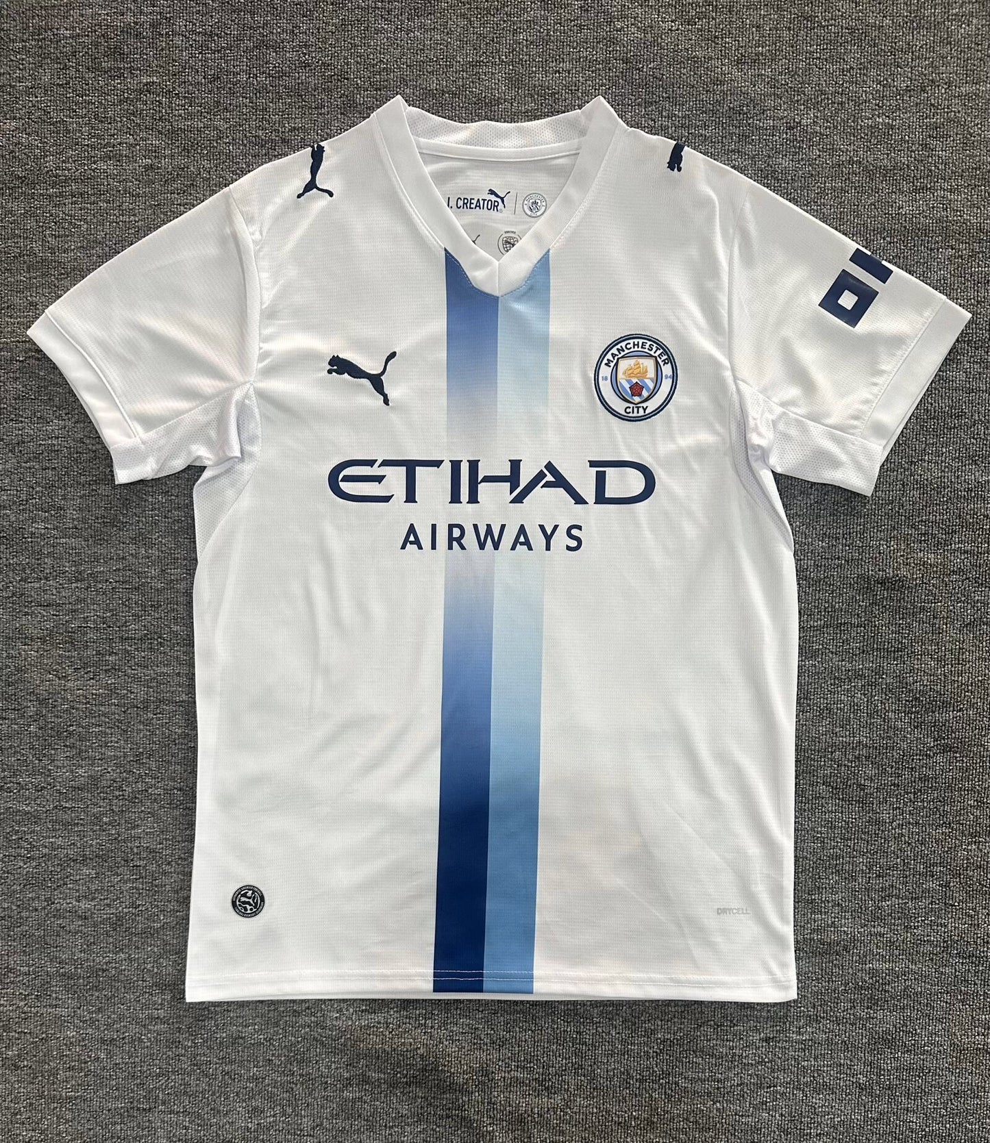 Manchester city 26/27 away shirt