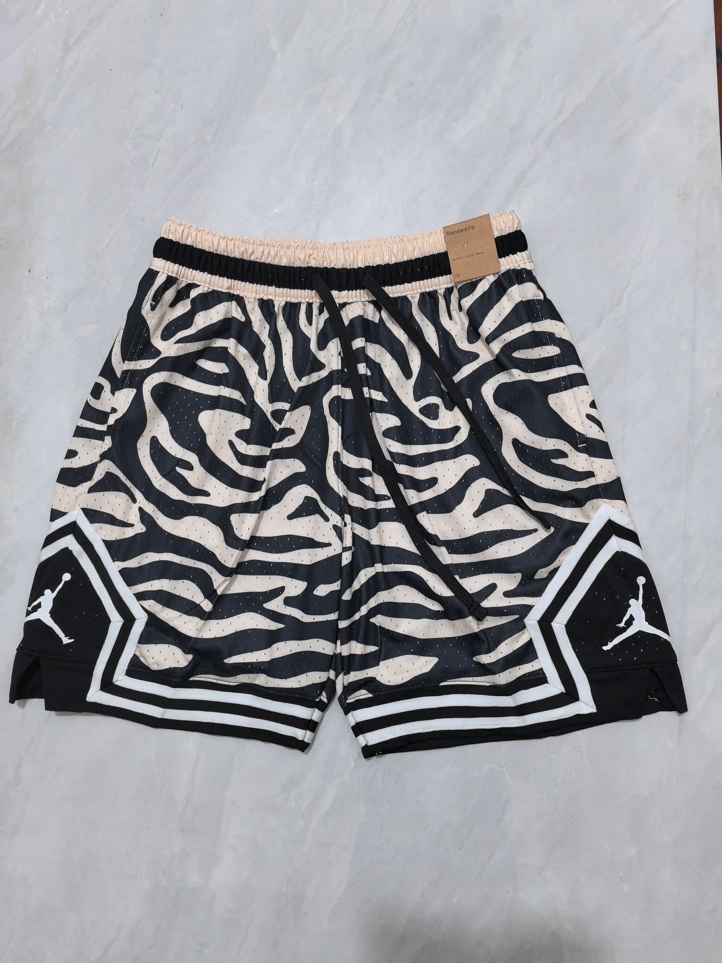 Jordan short tiger crème