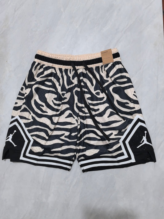 Jordan short tiger crème
