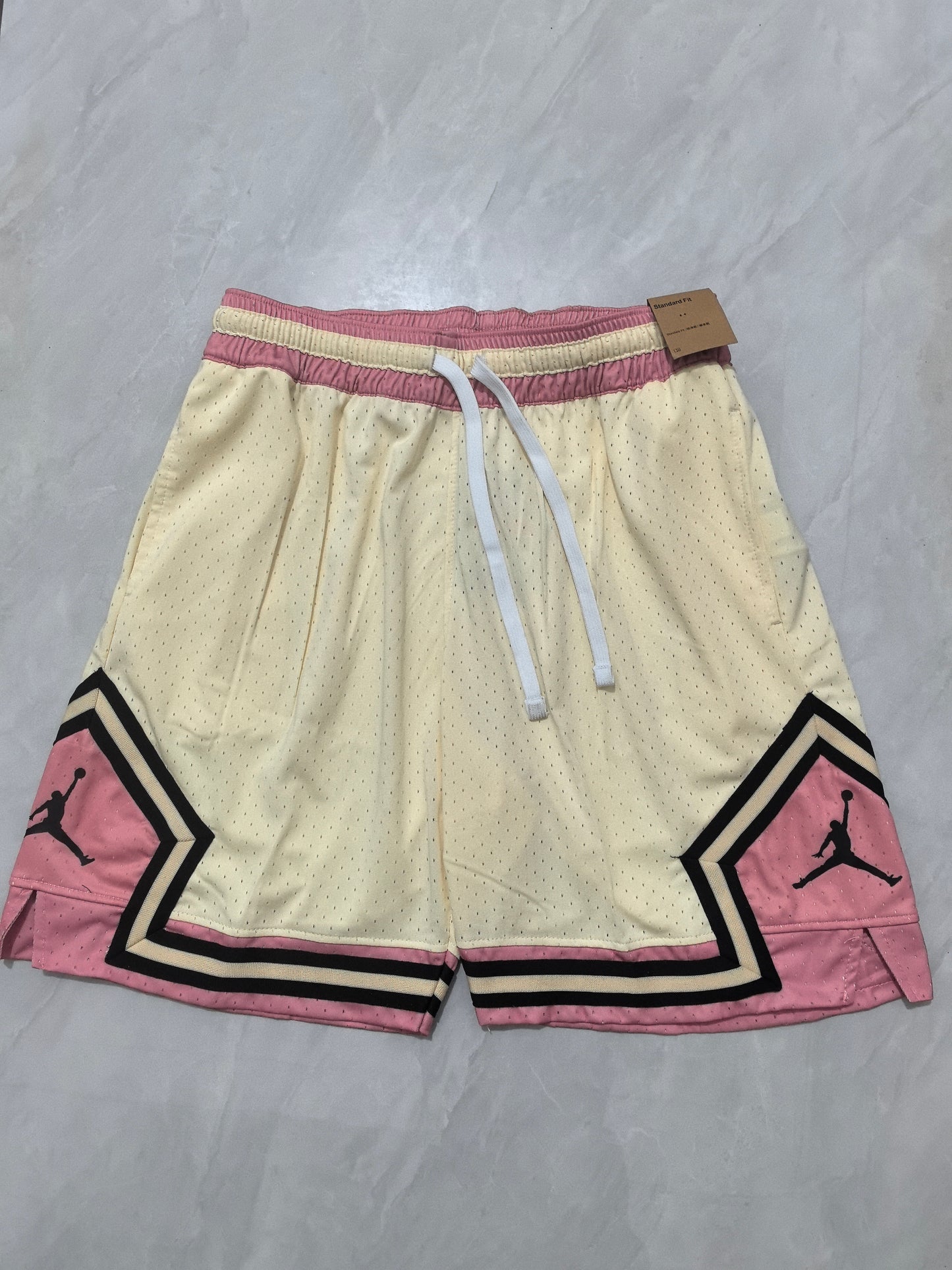 Jordan short cream and pink