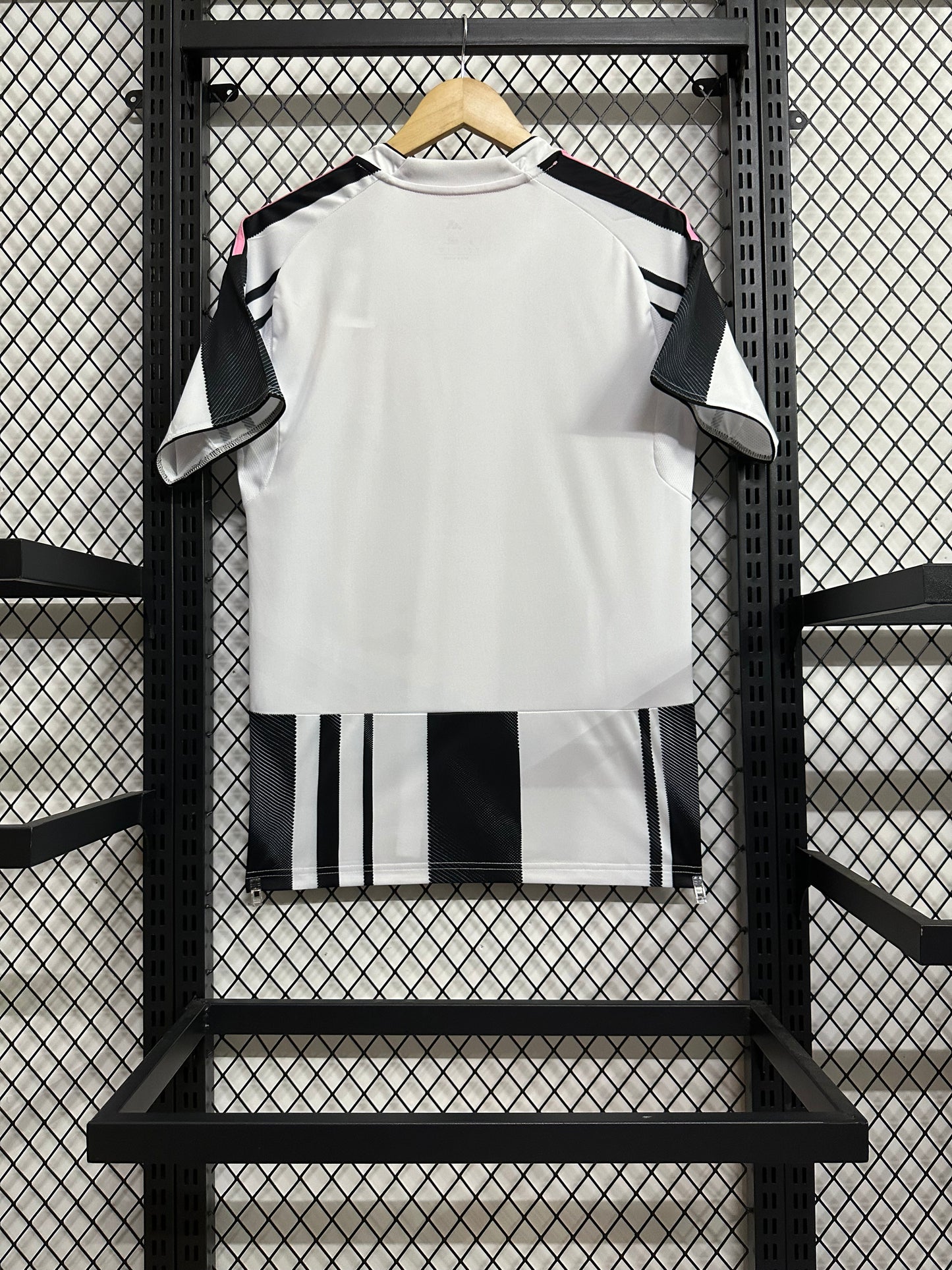 Juventus 25/26 home kit