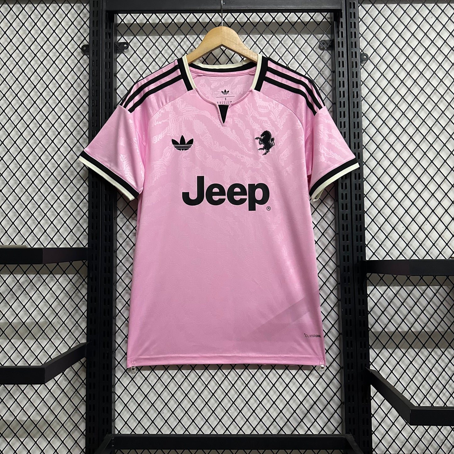 Juventus 26/27 away kit