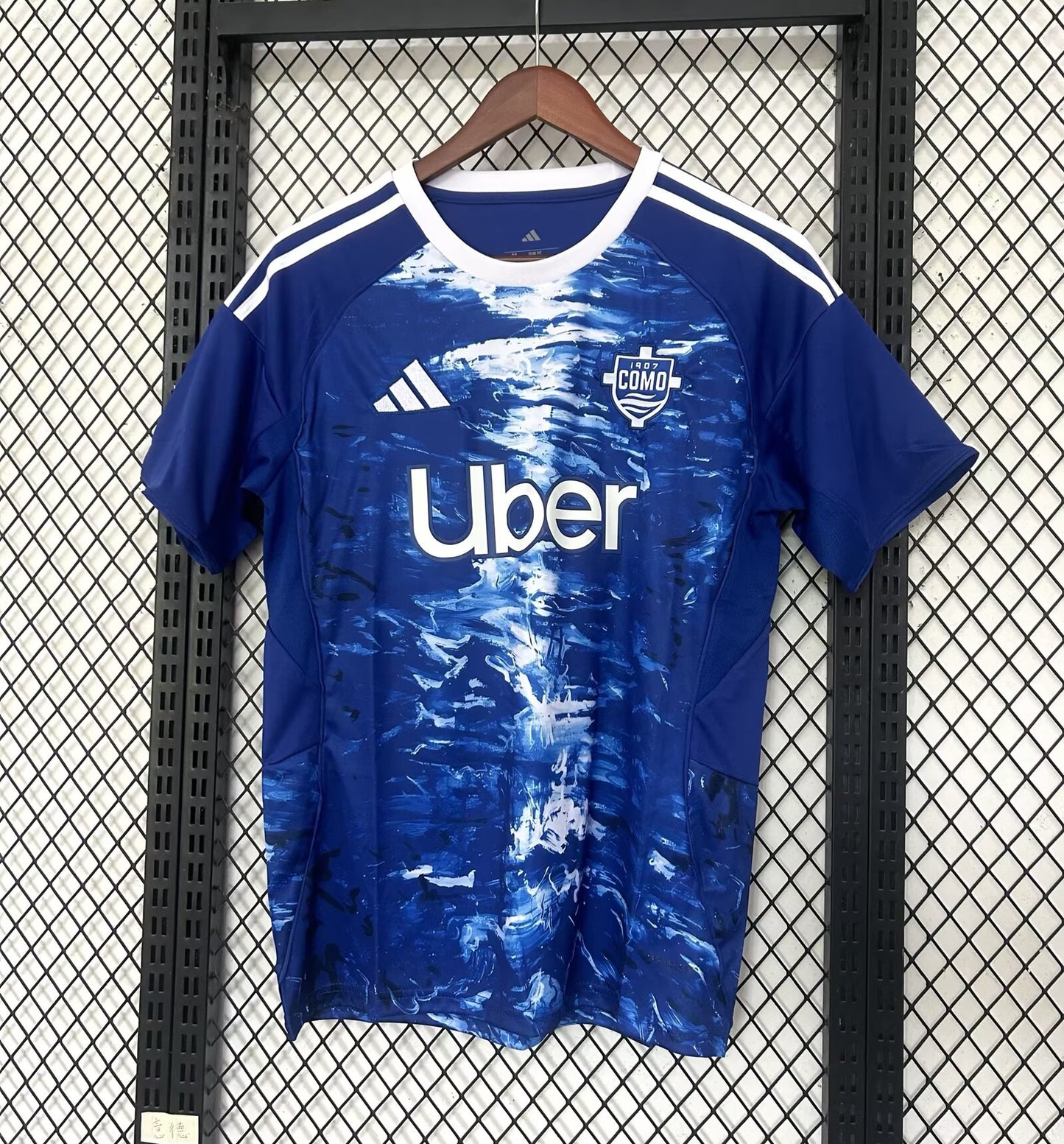 Como 25/26 Home shirt