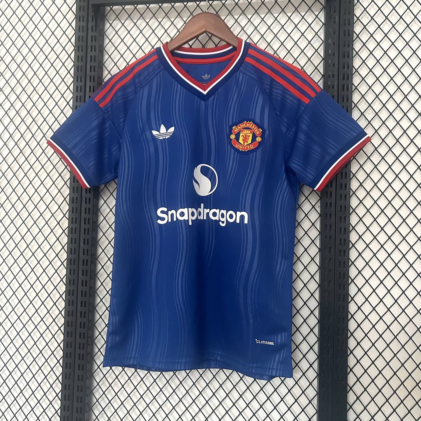 Manchester united 26/27 away shirt